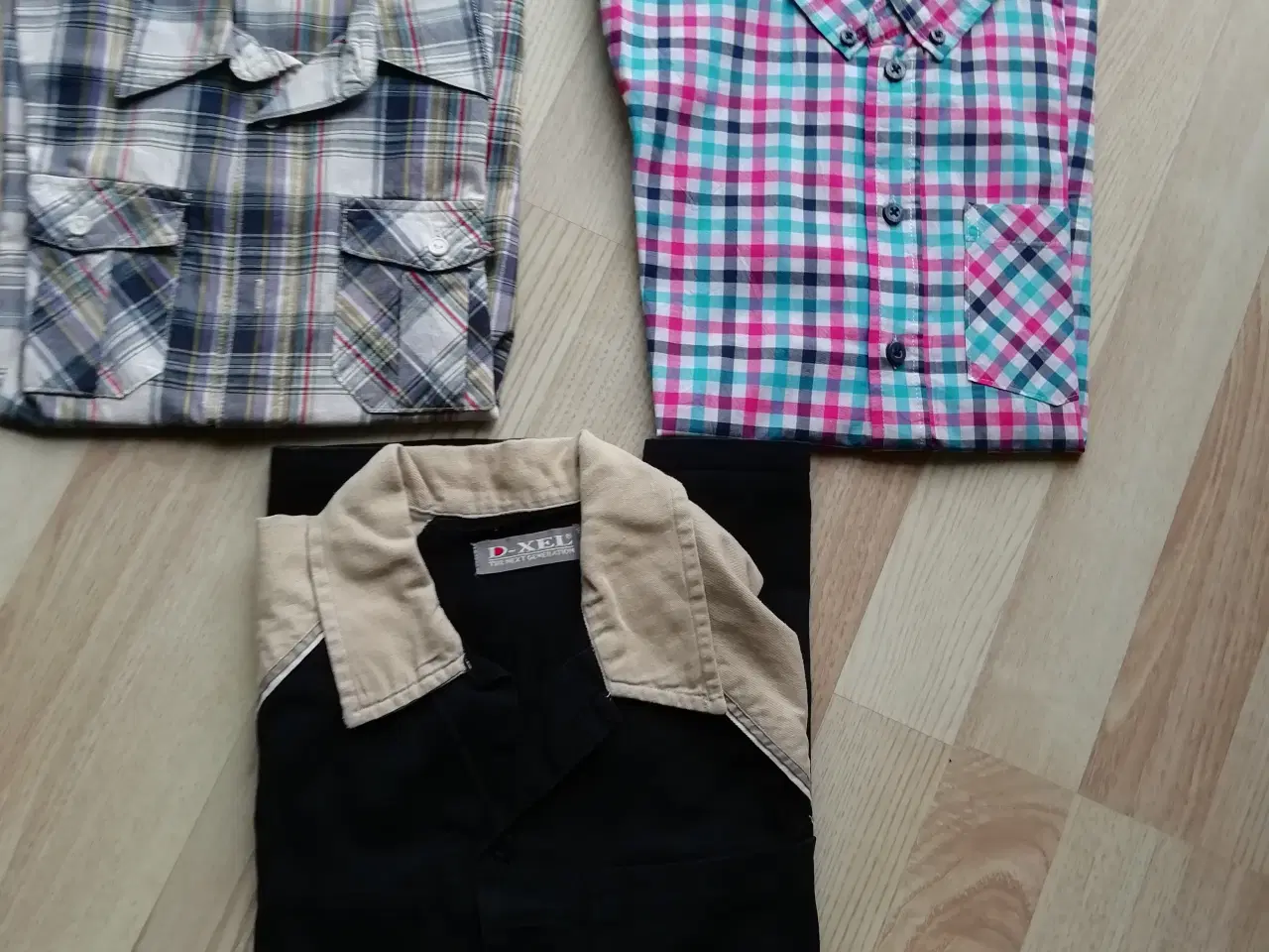 Billede 1 - skjorter med kort ærme str. 152 H&M