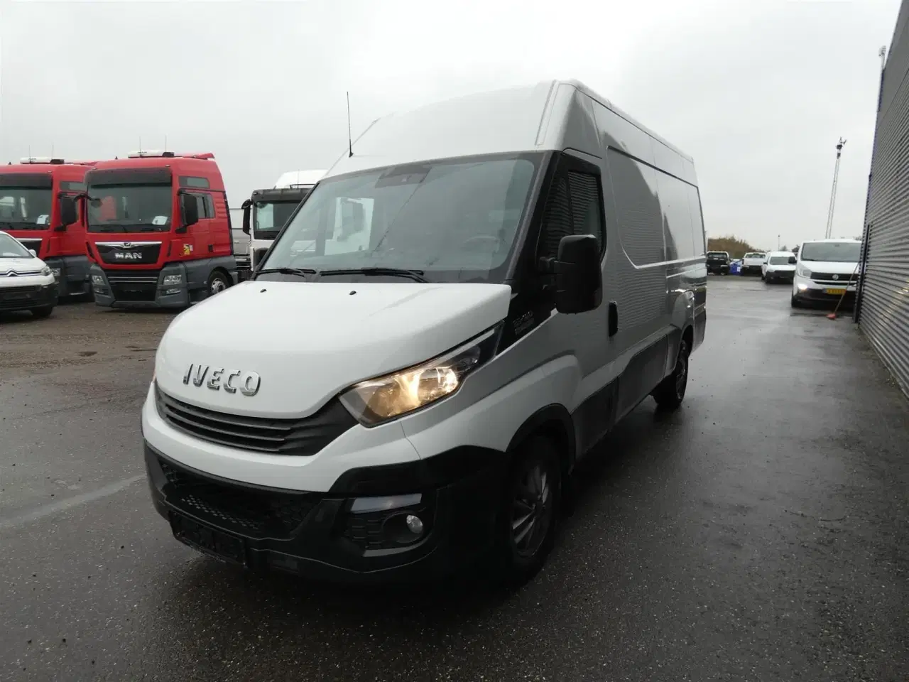 Billede 4 - Iveco Daily 35S18 12m3 3,0 D 180HK Van 8g Aut.