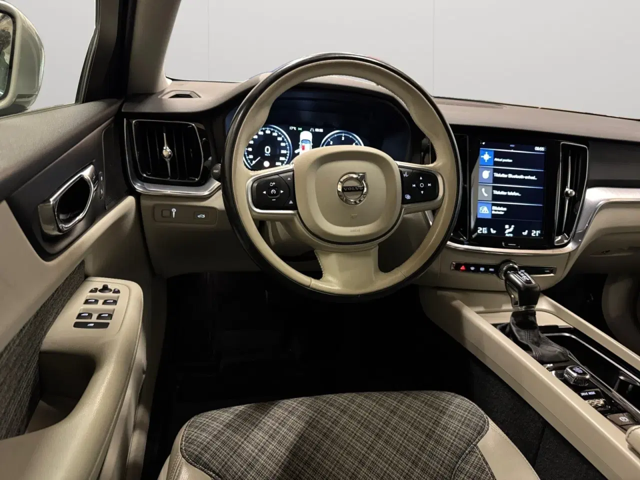 Billede 5 - Volvo V60 2,0 D4 190 Momentum aut.