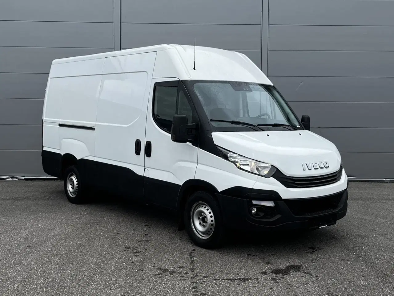 Billede 1 - Iveco Daily 2,3 35S12 12m³ Van AG8