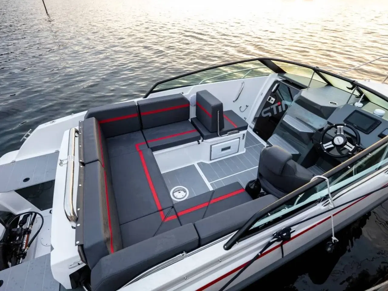 Billede 4 - Sting 610 DC - 115 HK Yamaha/Udstyr