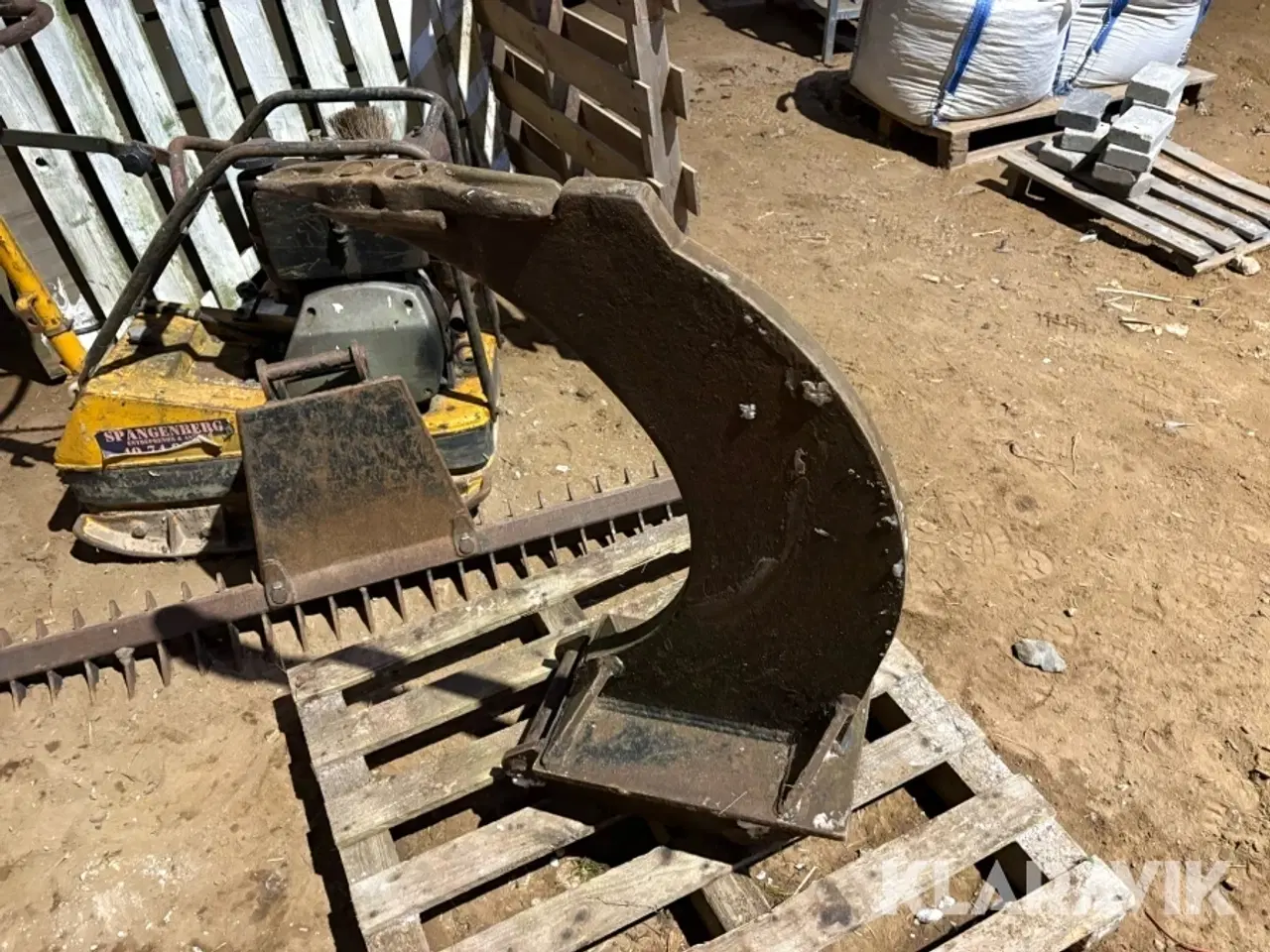 Billede 1 - Gruppetand Fæste S30