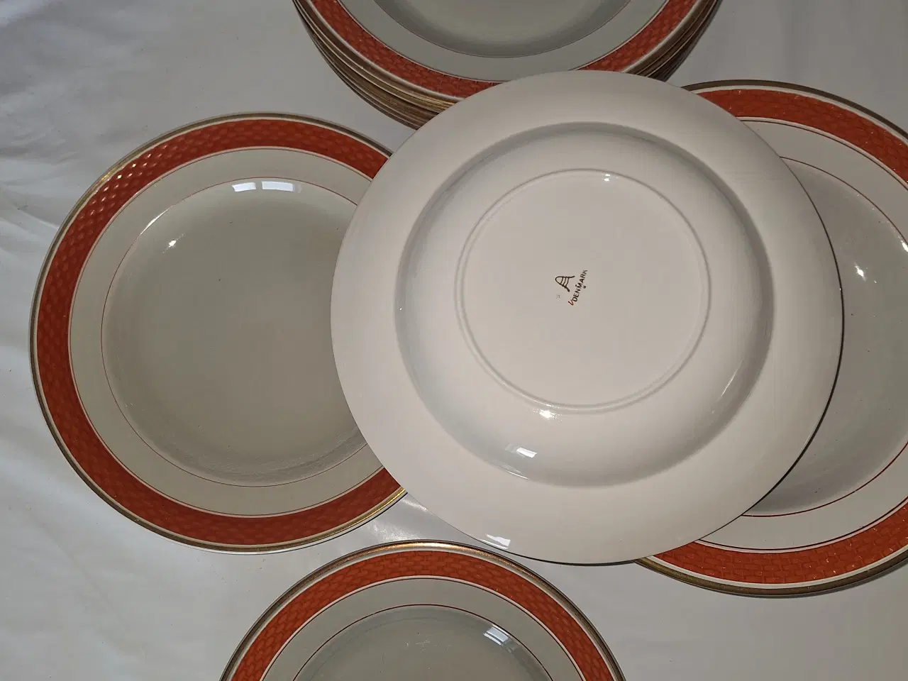 Billede 3 - Tallerkener