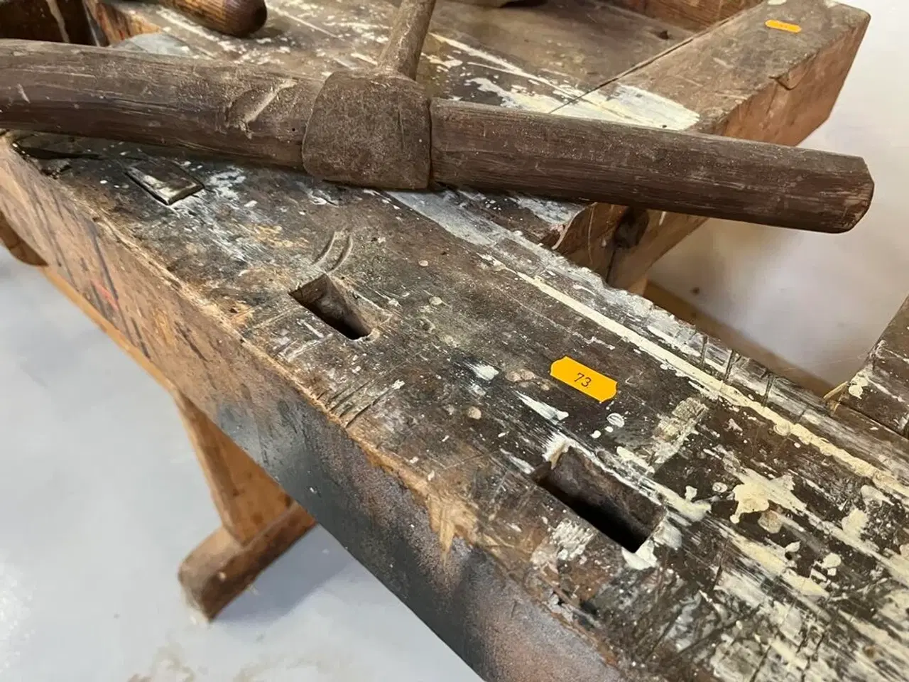 Billede 12 - Ældre Høvlebænk m. træ værktøj