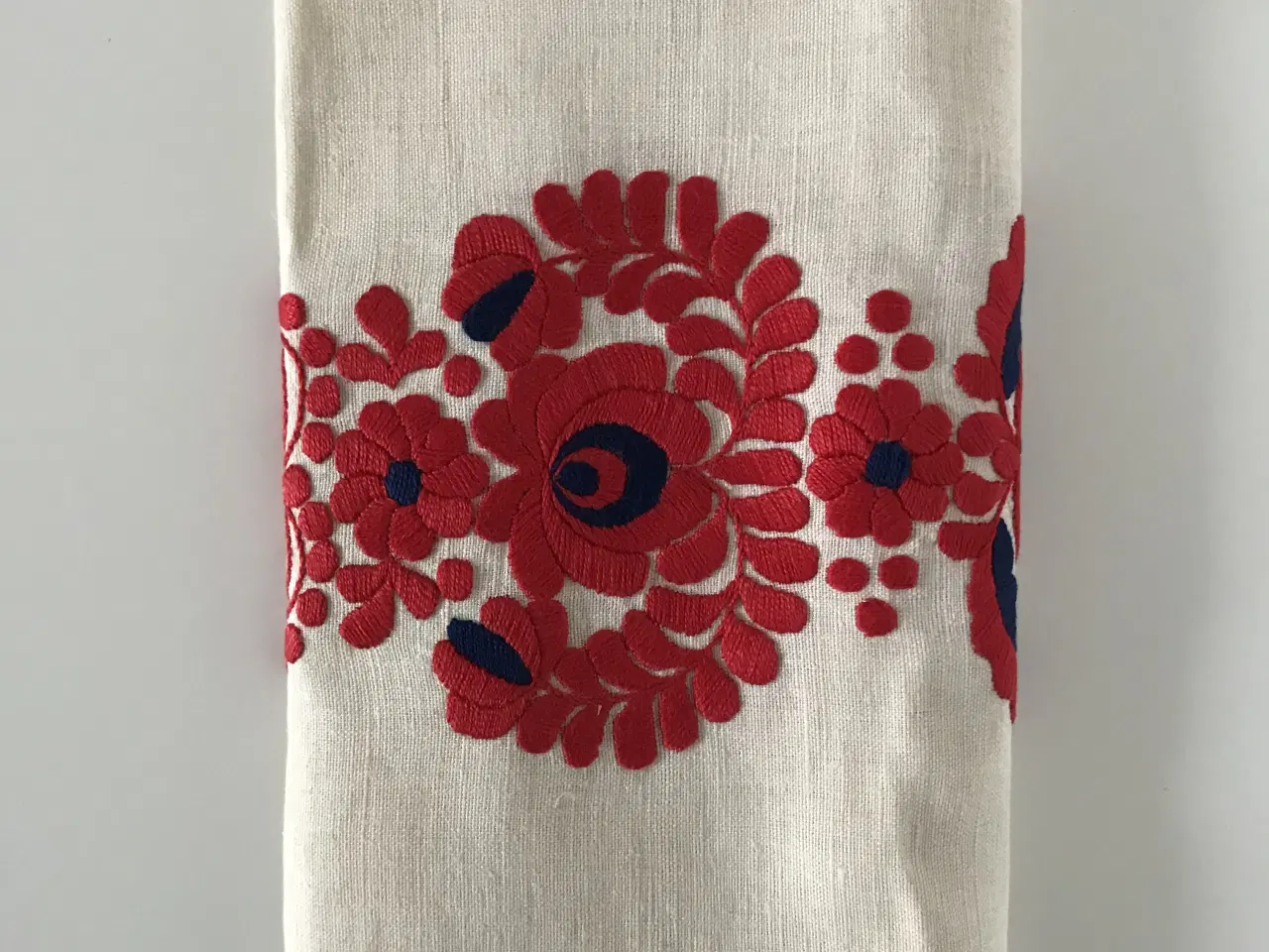 Billede 2 - Broderet Jule Bordløber