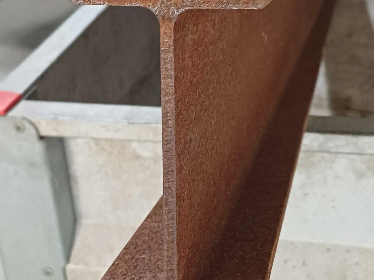 Billede 1 - Jernbjælke