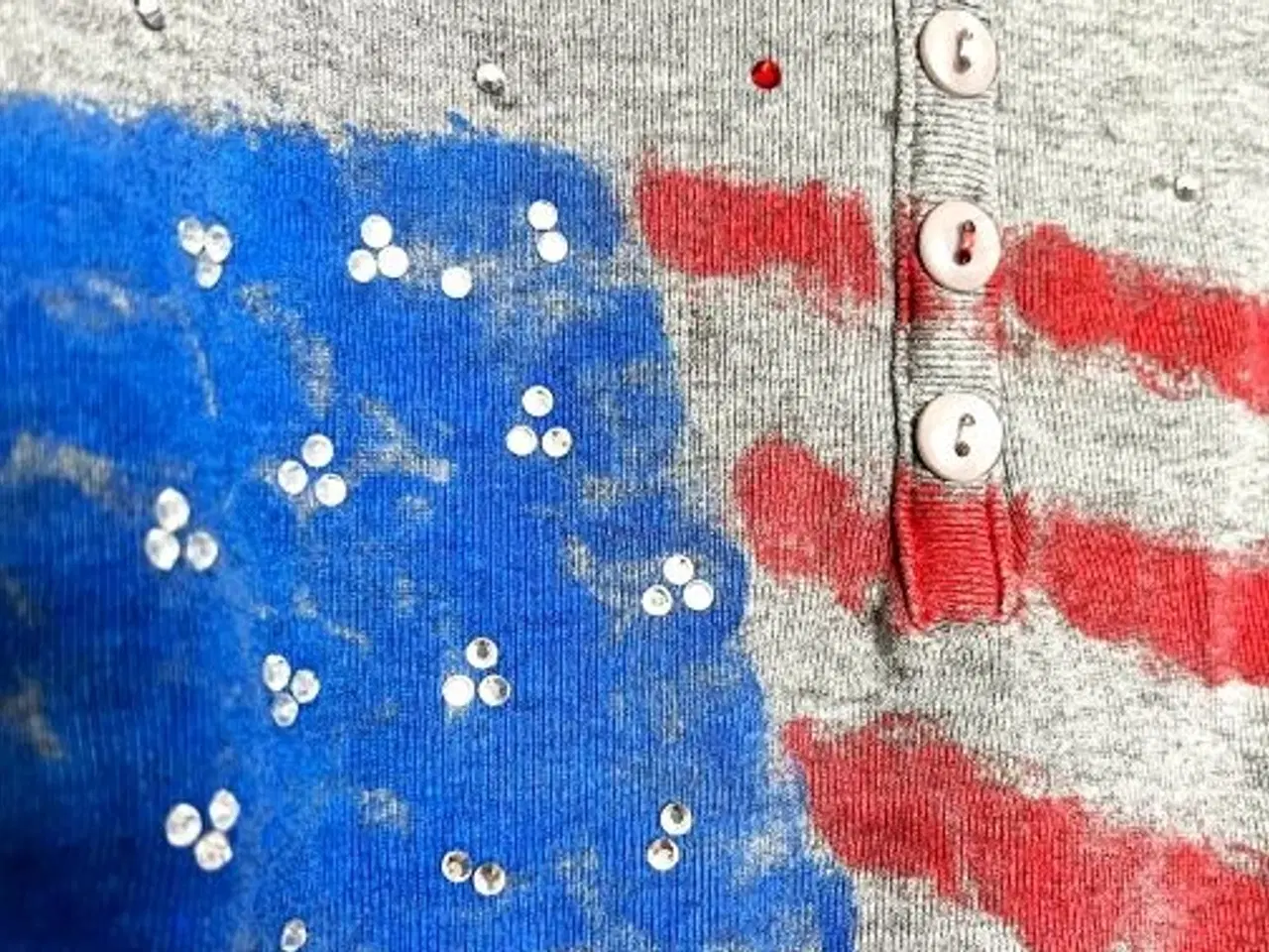 Billede 4 - T-shirt med print og bling-bling