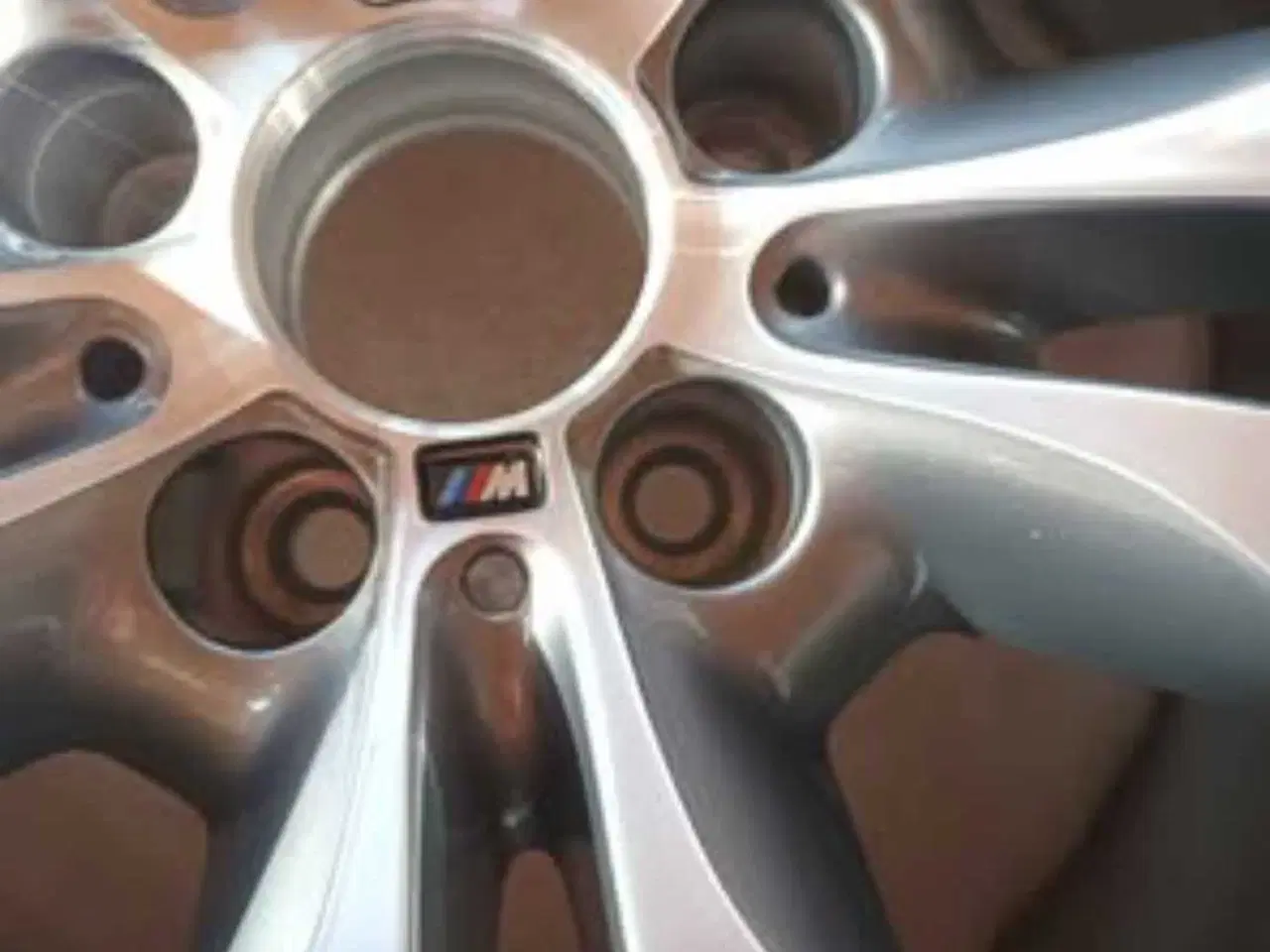 Billede 2 - 1 stk ny X6M fælg original