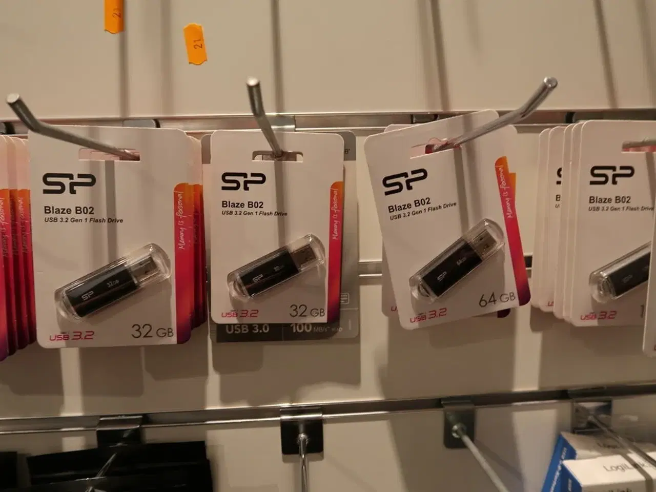 Billede 10 - Div. SD-kort og USB disk SP