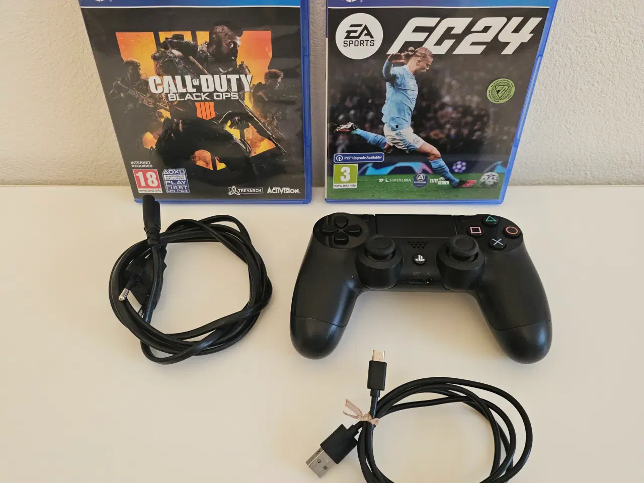 Billede 2 - PlayStation 4 500GB + Fifa 2024 og Black Ops 4