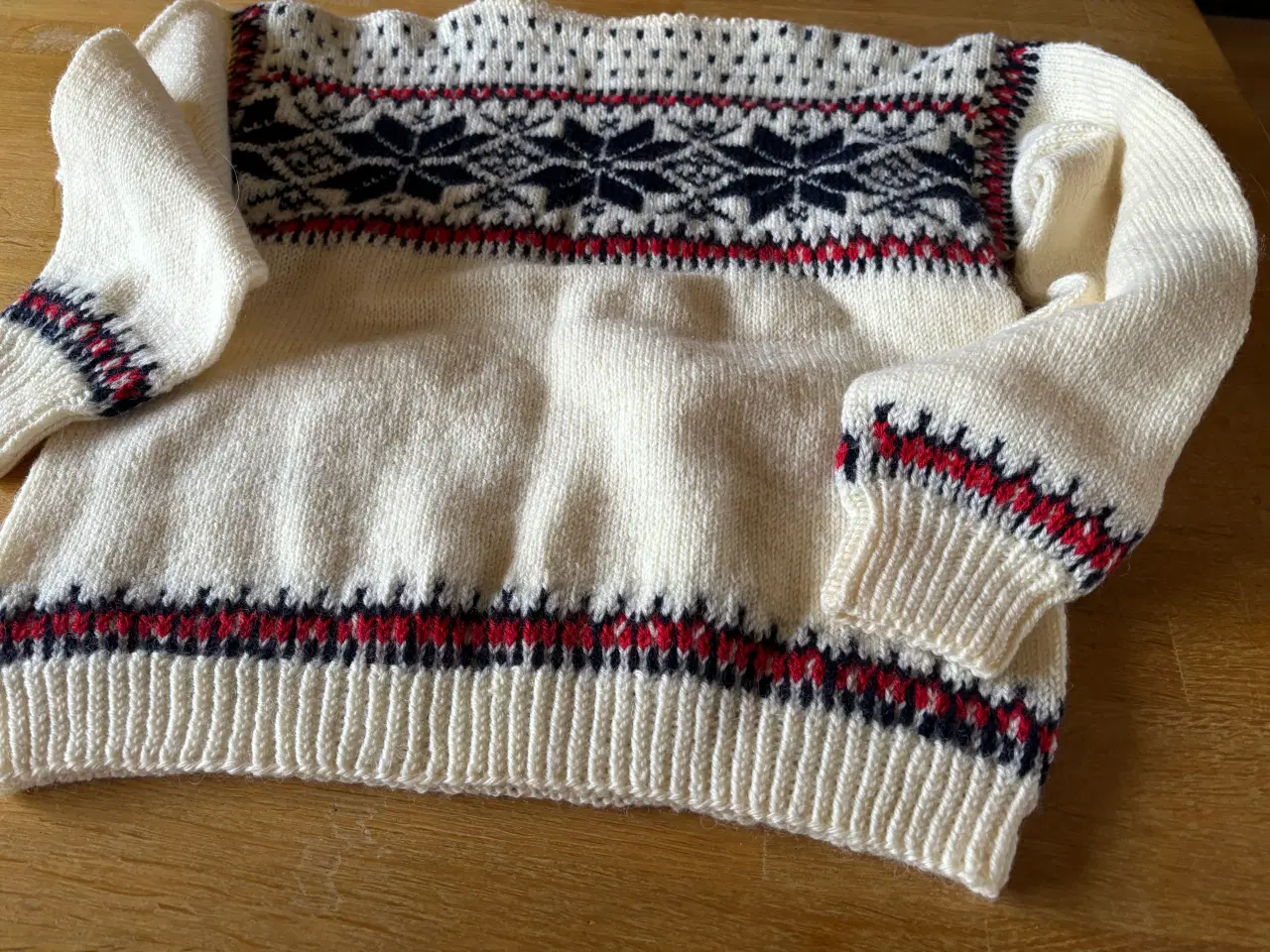 Billede 1 - Håndstrikket norsk sweater