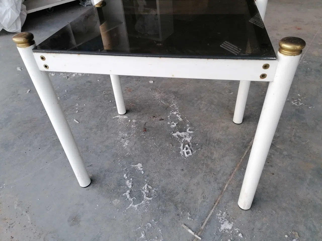 Billede 2 - Hjørnebord / Sidebord med Glasplade 