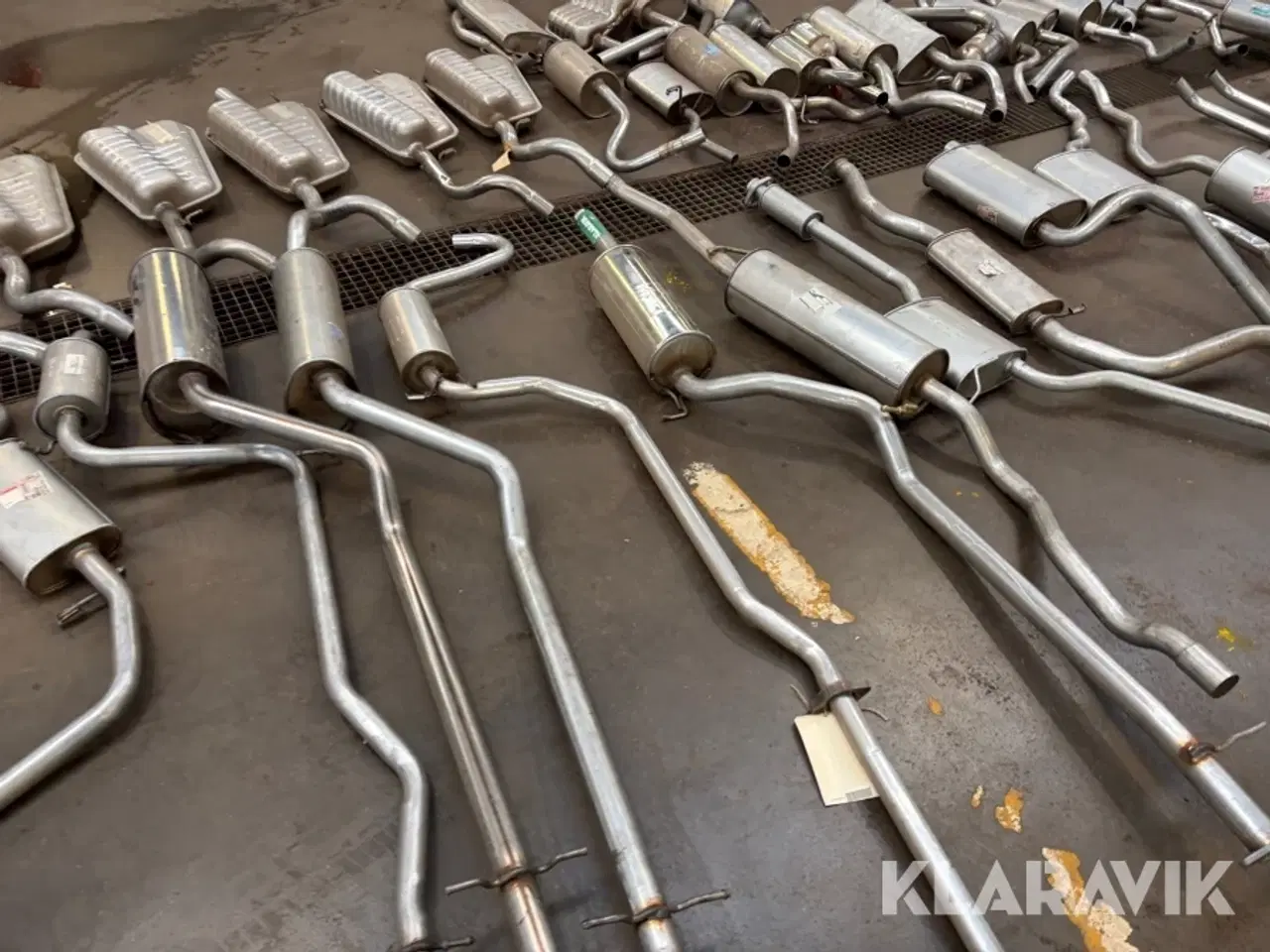 Billede 8 - Blandet udstødninger 49 styk