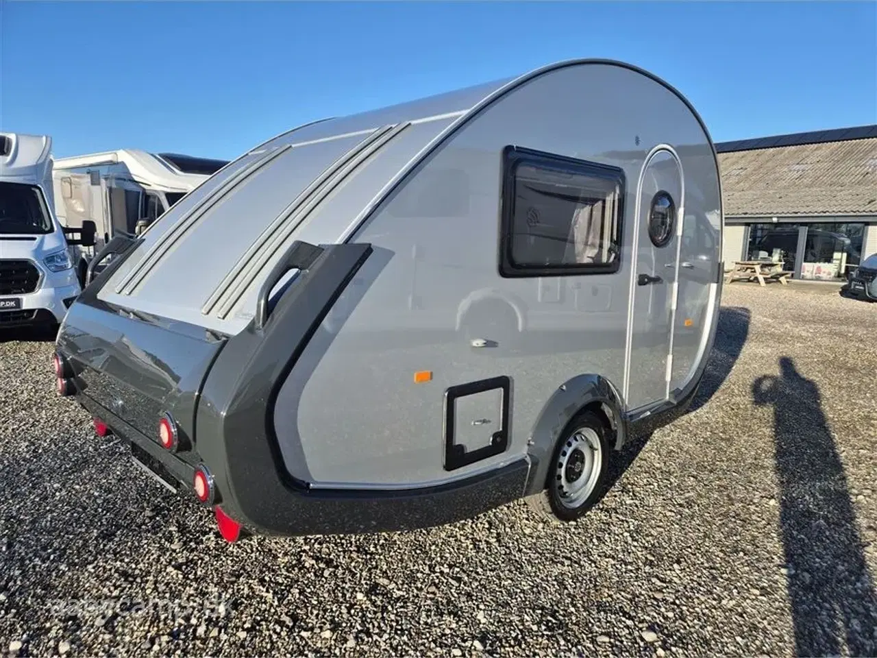 Billede 2 - 2025 - Tabbert T@b 320 RS   kompressor køleskab. forberedt til cykelstativ bag på. 1000 Kg total.