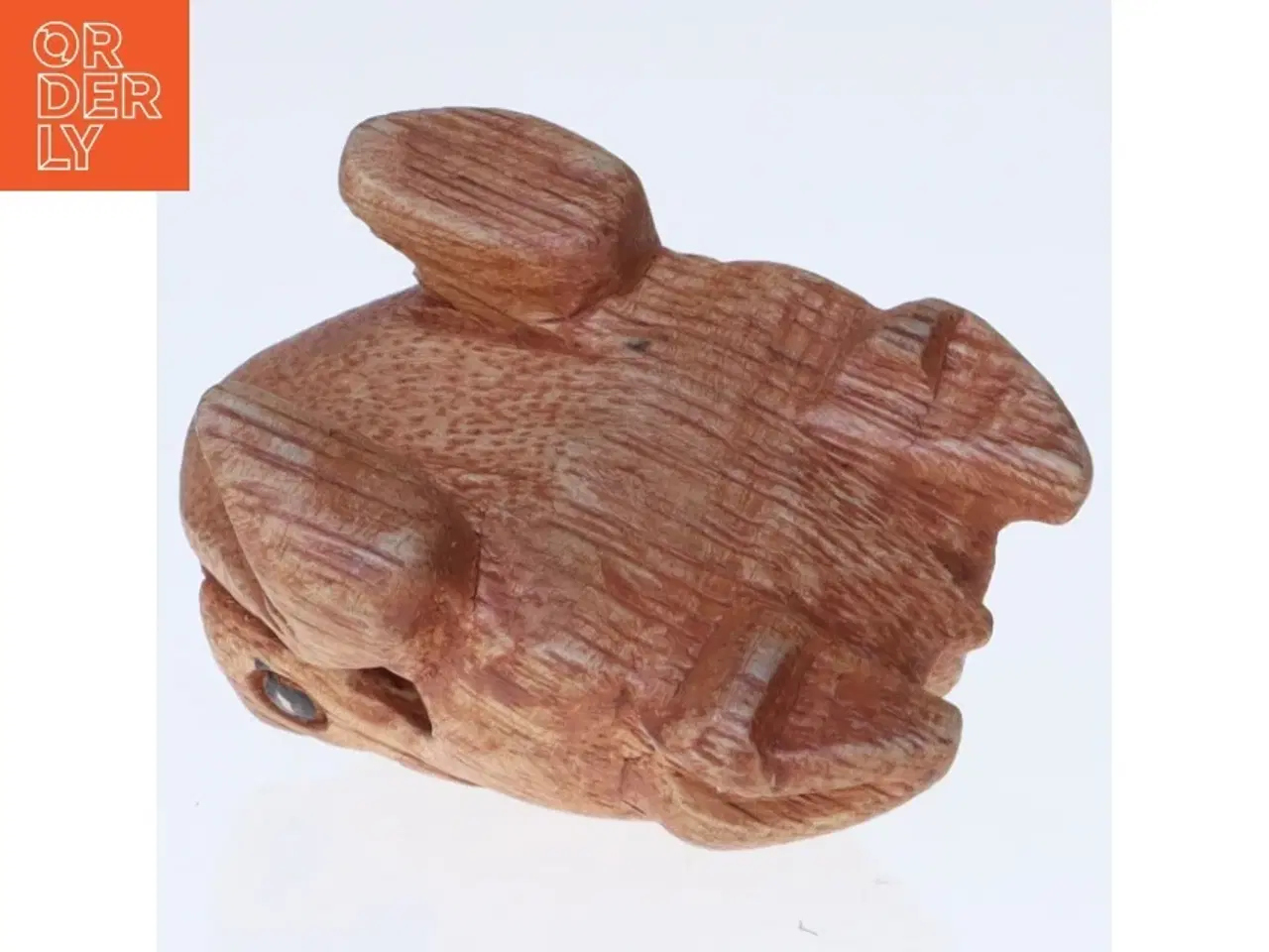 Billede 3 - Håndskåret træfigur af frø (str. 5,5x4 cm)