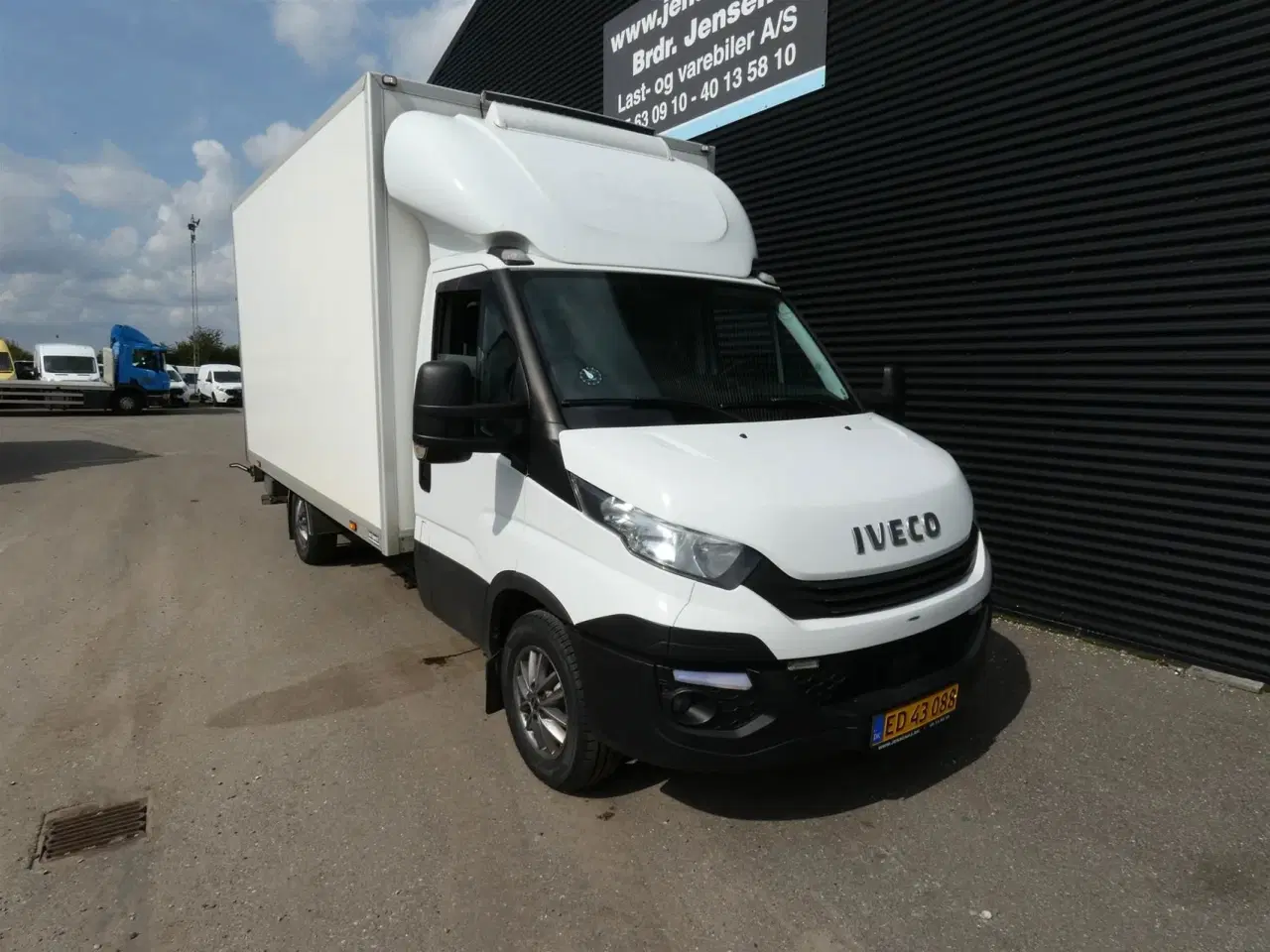 Billede 1 - Iveco Daily 35S18 4100mm 3,0 D 180HK Ladv./Chas. 8g Aut.