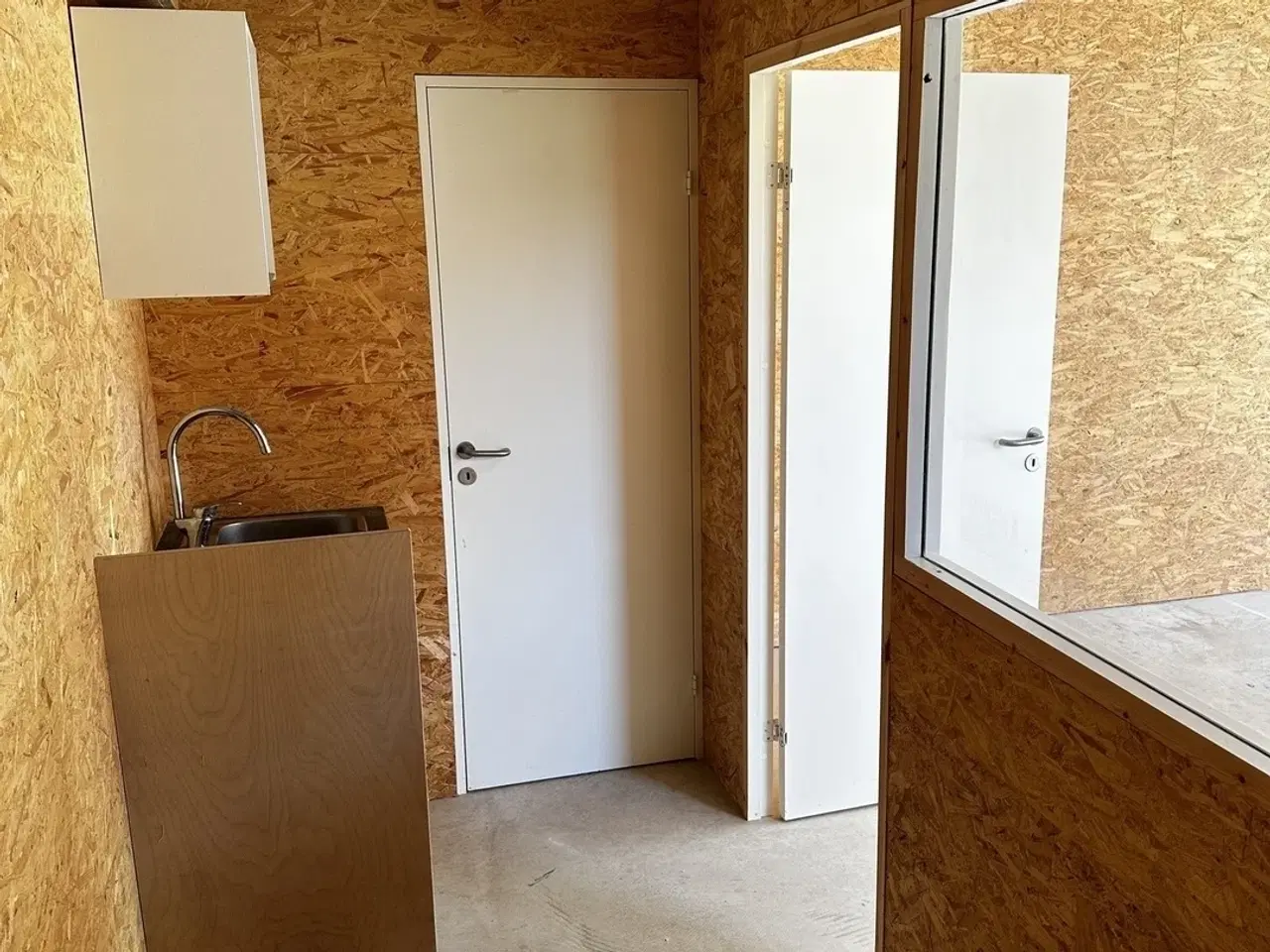 Billede 3 - STOR ISOLERET GARAGE /LAGER / VÆRKSTED / HOBBYRUM