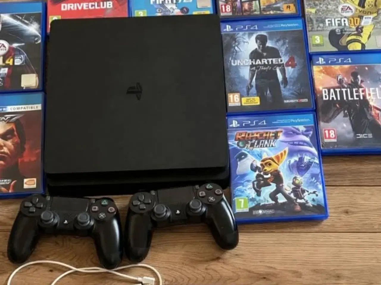 Billede 1 - PlayStation 4 og spil, virker som den skal 