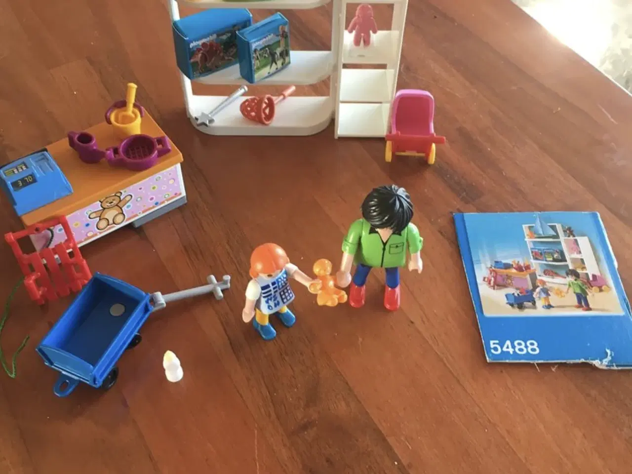 Billede 2 - Playmobil, legetøjsbutik