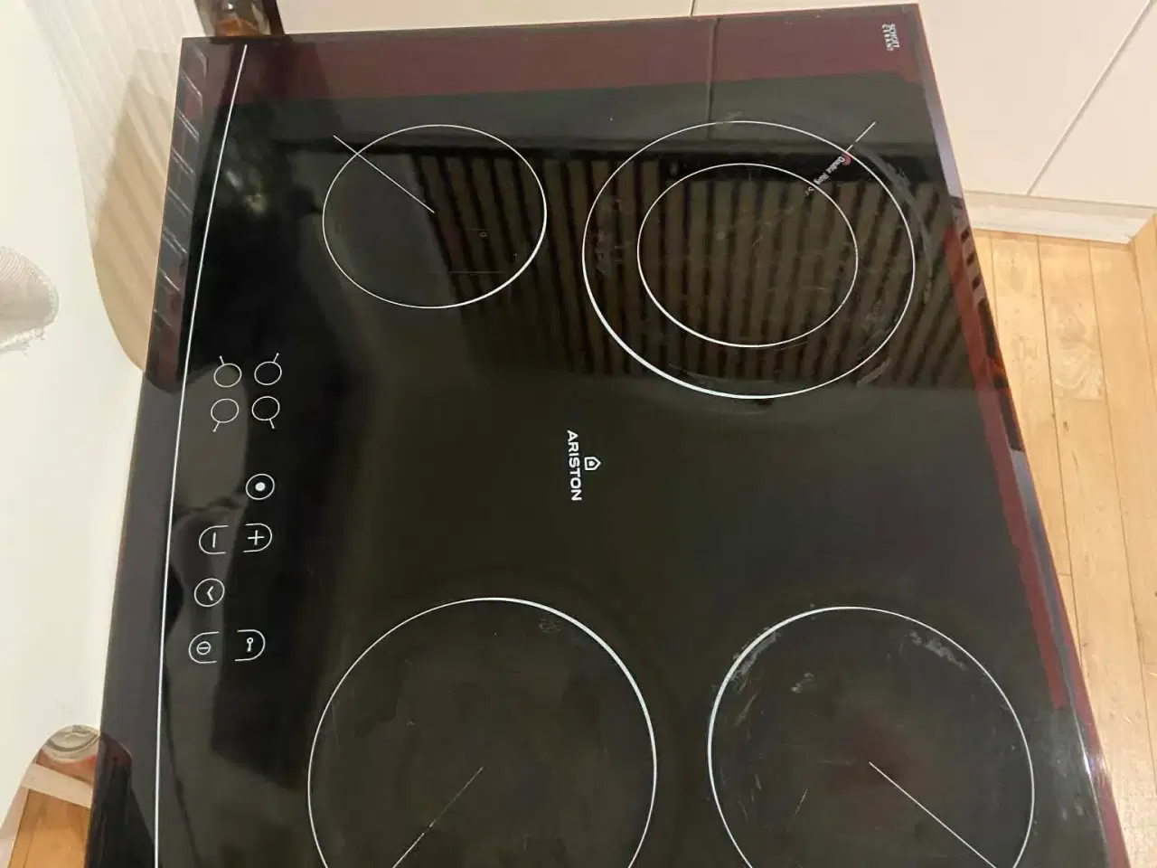 Billede 3 - Keramisk kogeplader pæn stand 