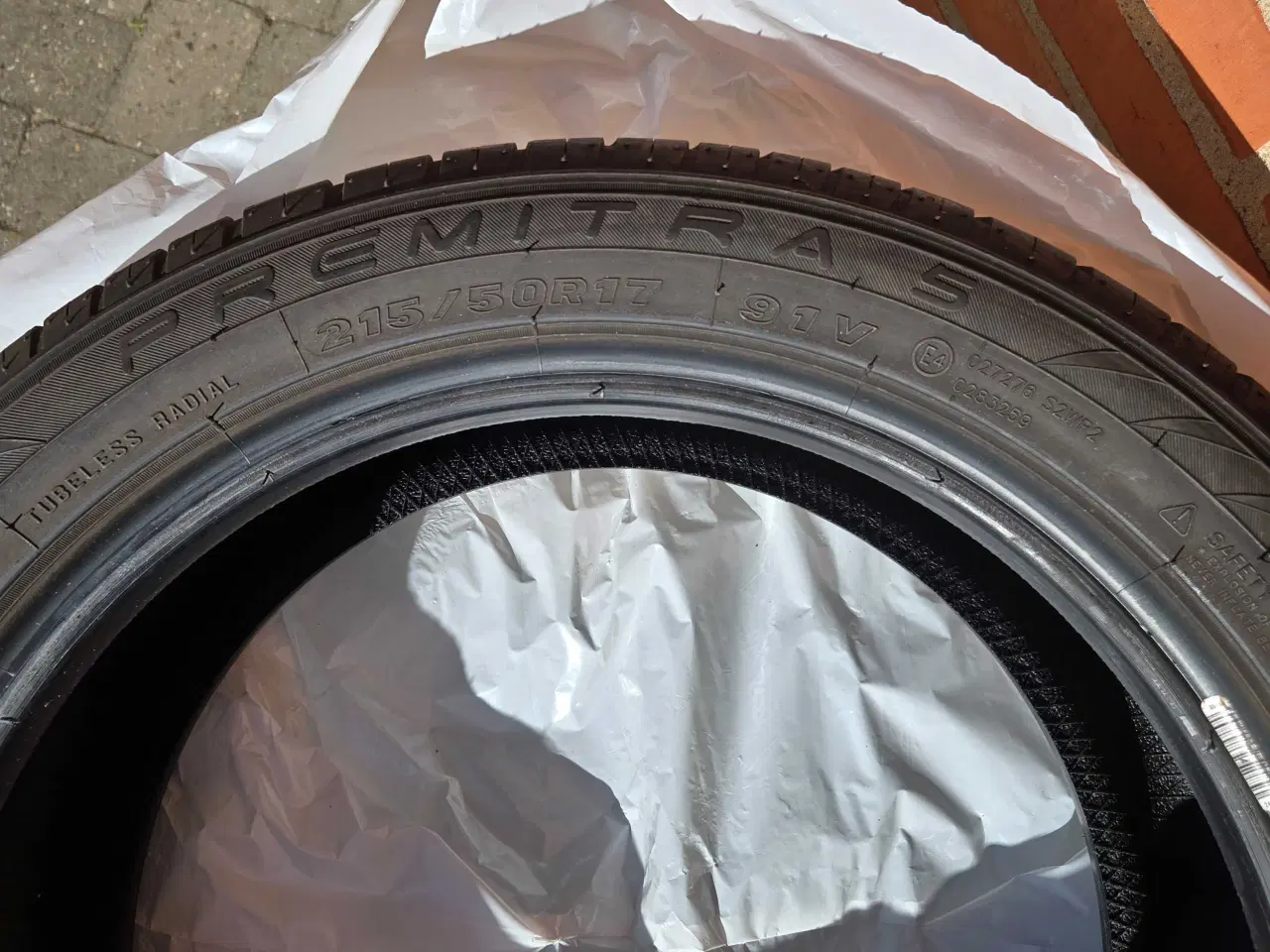 Billede 3 - Sommerdæk 17" 2.500 kr.