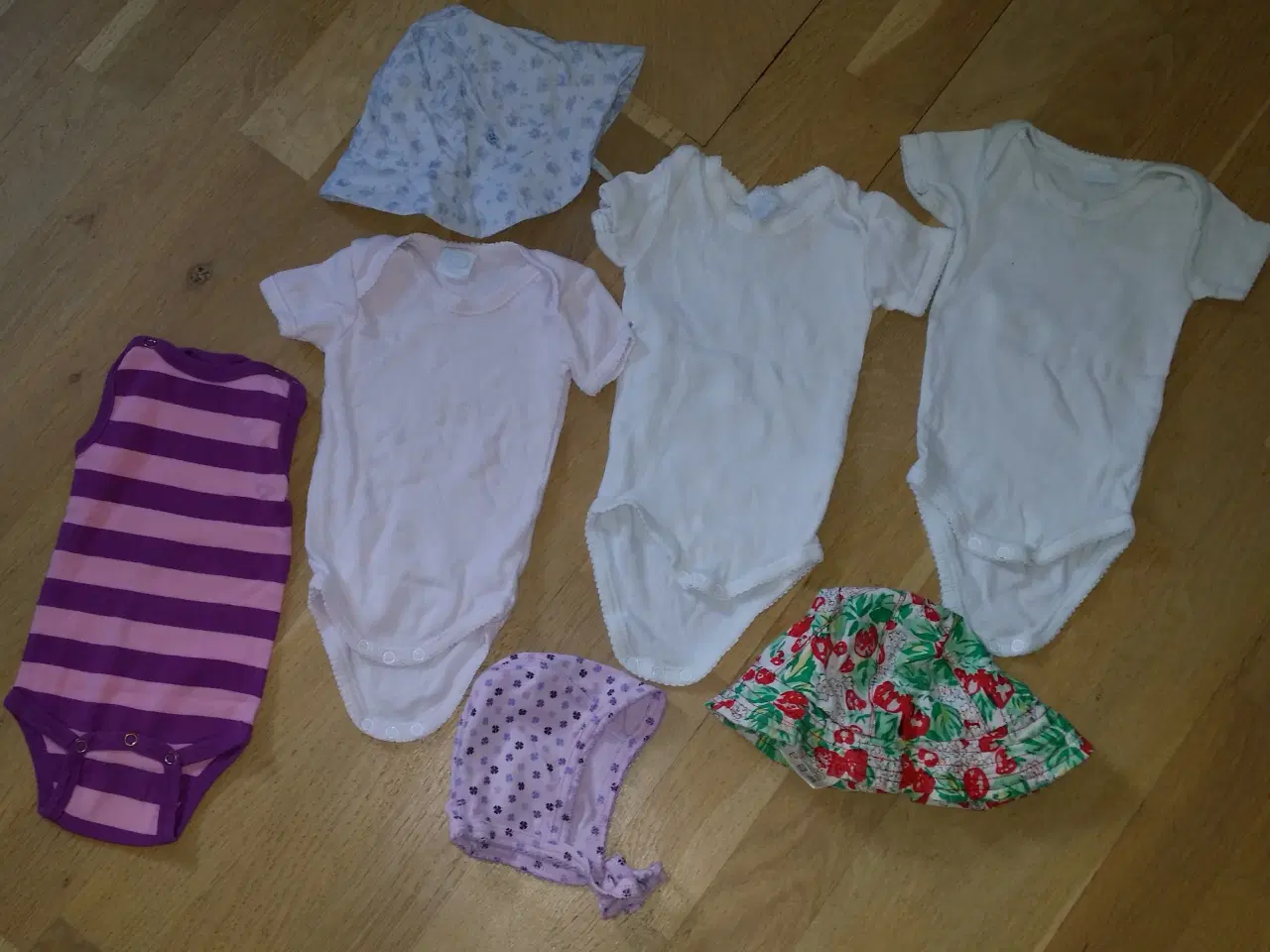 Billede 3 - Pigetøj 		