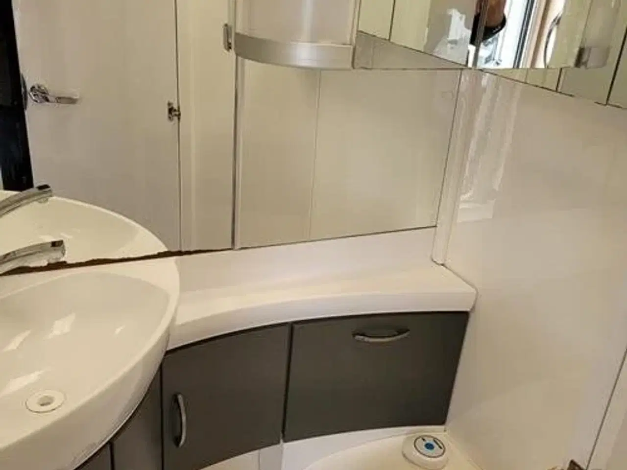 Billede 5 - Hobby De Luxe Edition 495 UL