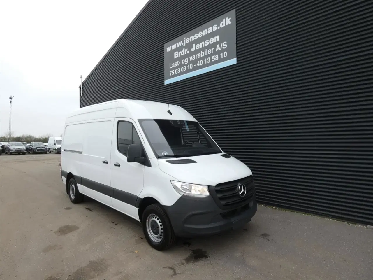 Billede 1 - Mercedes-Benz Sprinter 317 2,0 CDI A2 H2 RWD 9G-Tronic 170HK Van Aut.