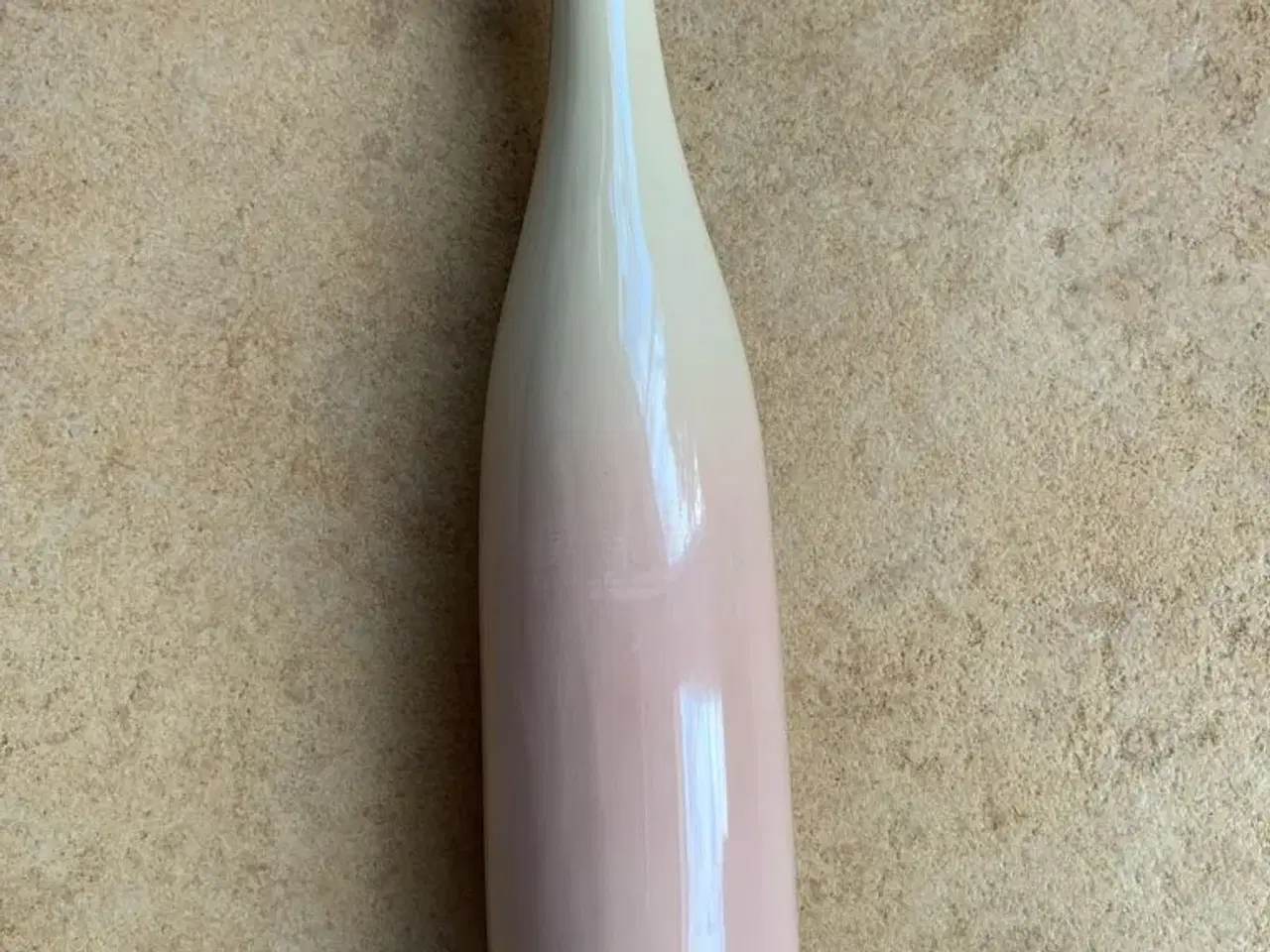 Billede 2 - Vase i lyserød/hvid
