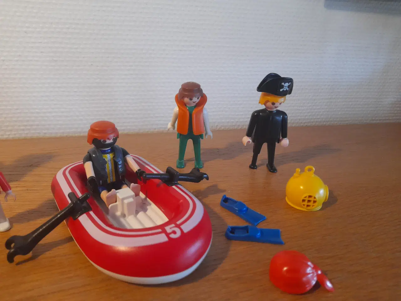 Billede 6 - Playmobil: Gummibåd, mænd med redningsveste m.m