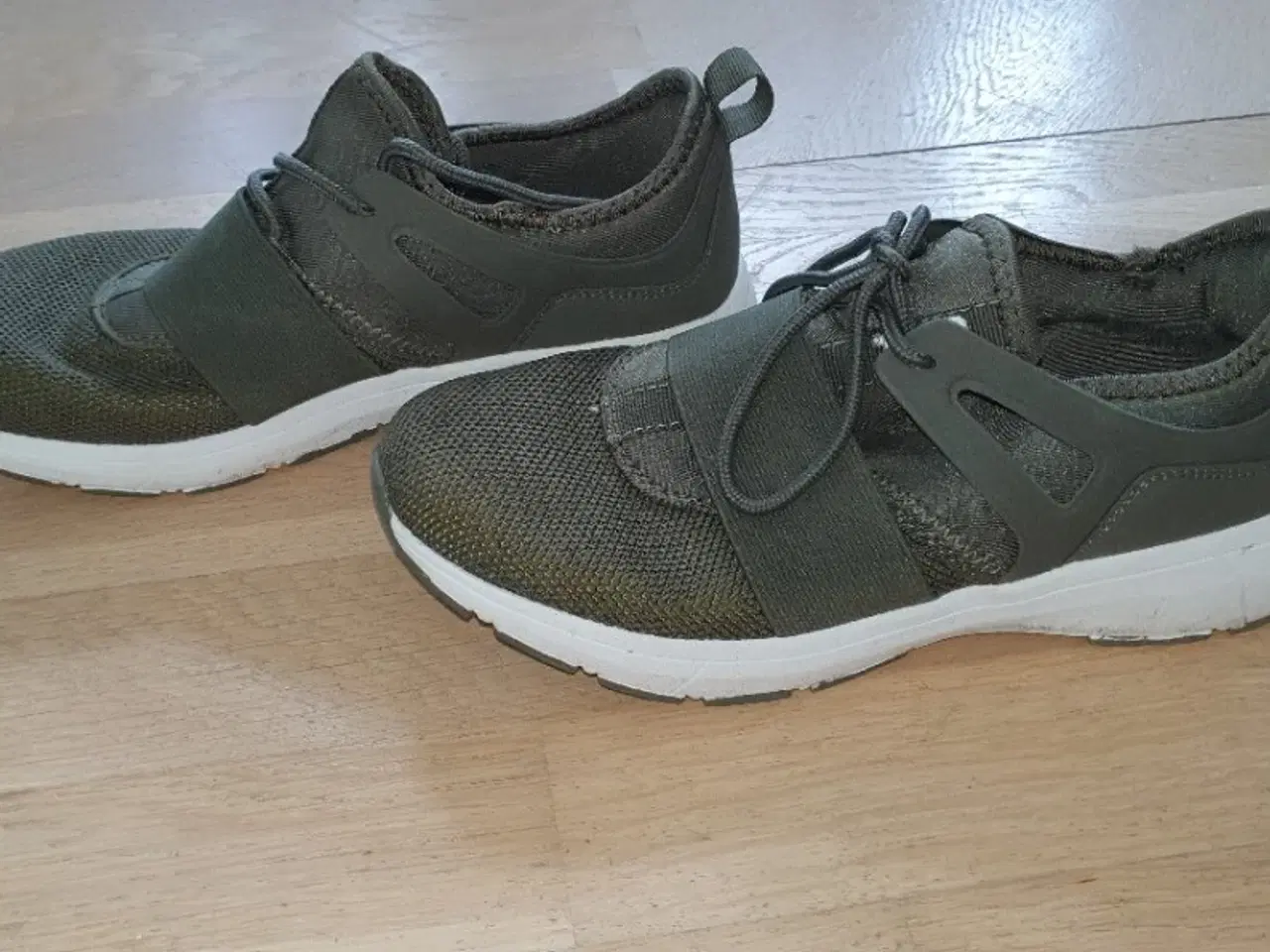 Billede 2 - Fritidssko 