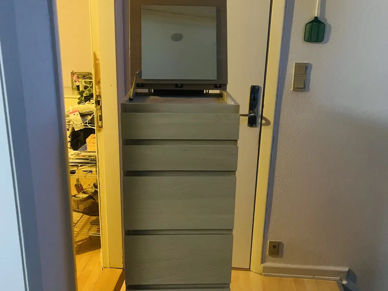 Billede 2 - Reol med spejl