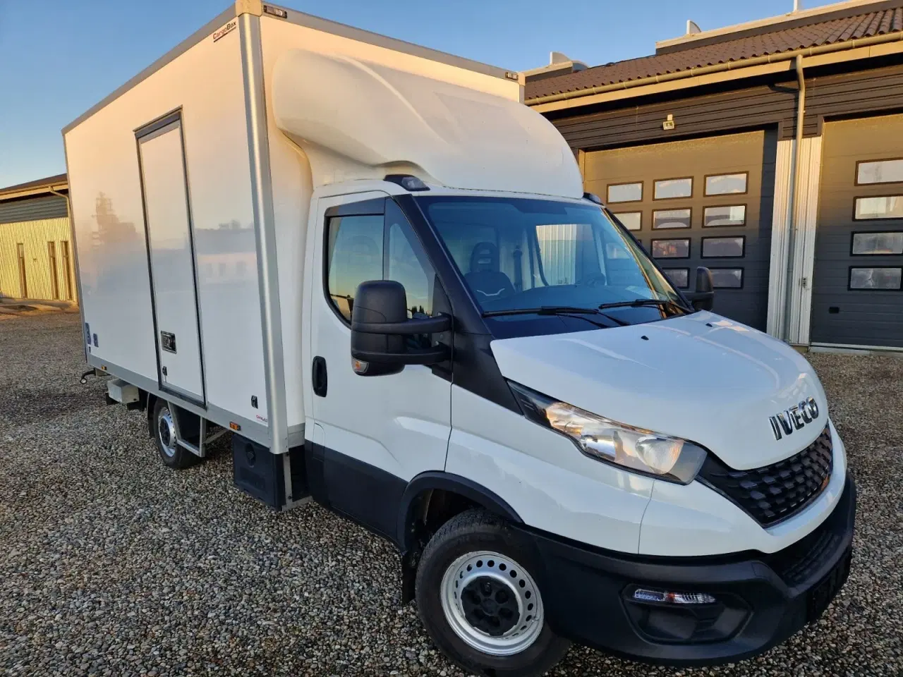 Billede 7 - Iveco Daily 2,3 35S14 Alukasse m/lift AG8