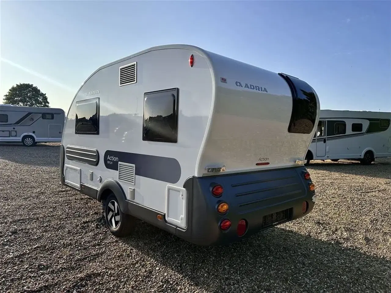 Billede 7 - 2023 - Adria Action 391 LH   Super lille rejse vogn