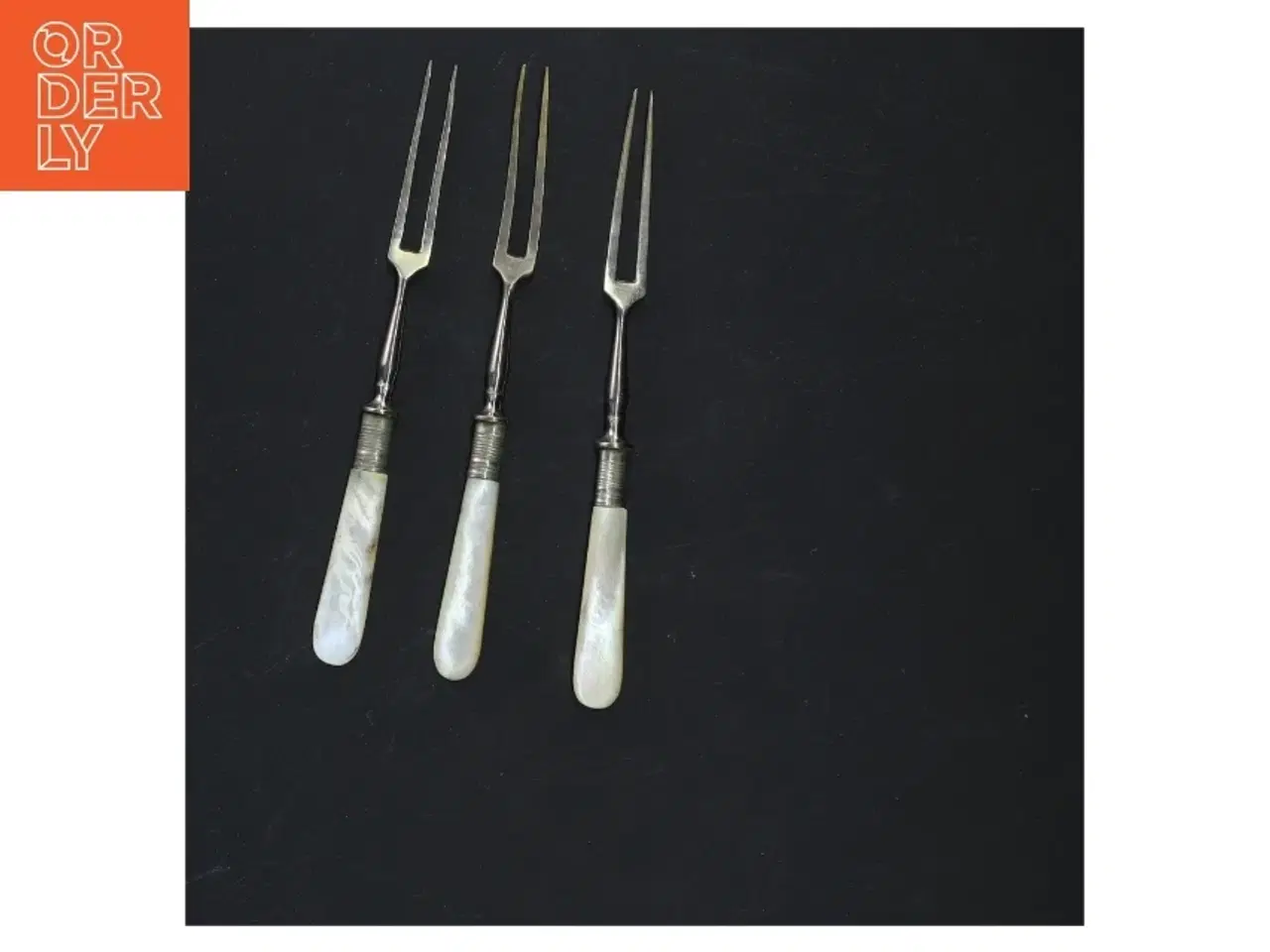 Billede 2 - Vintage pålægs gafler med perlemorhåndtag (str. 16 cm)