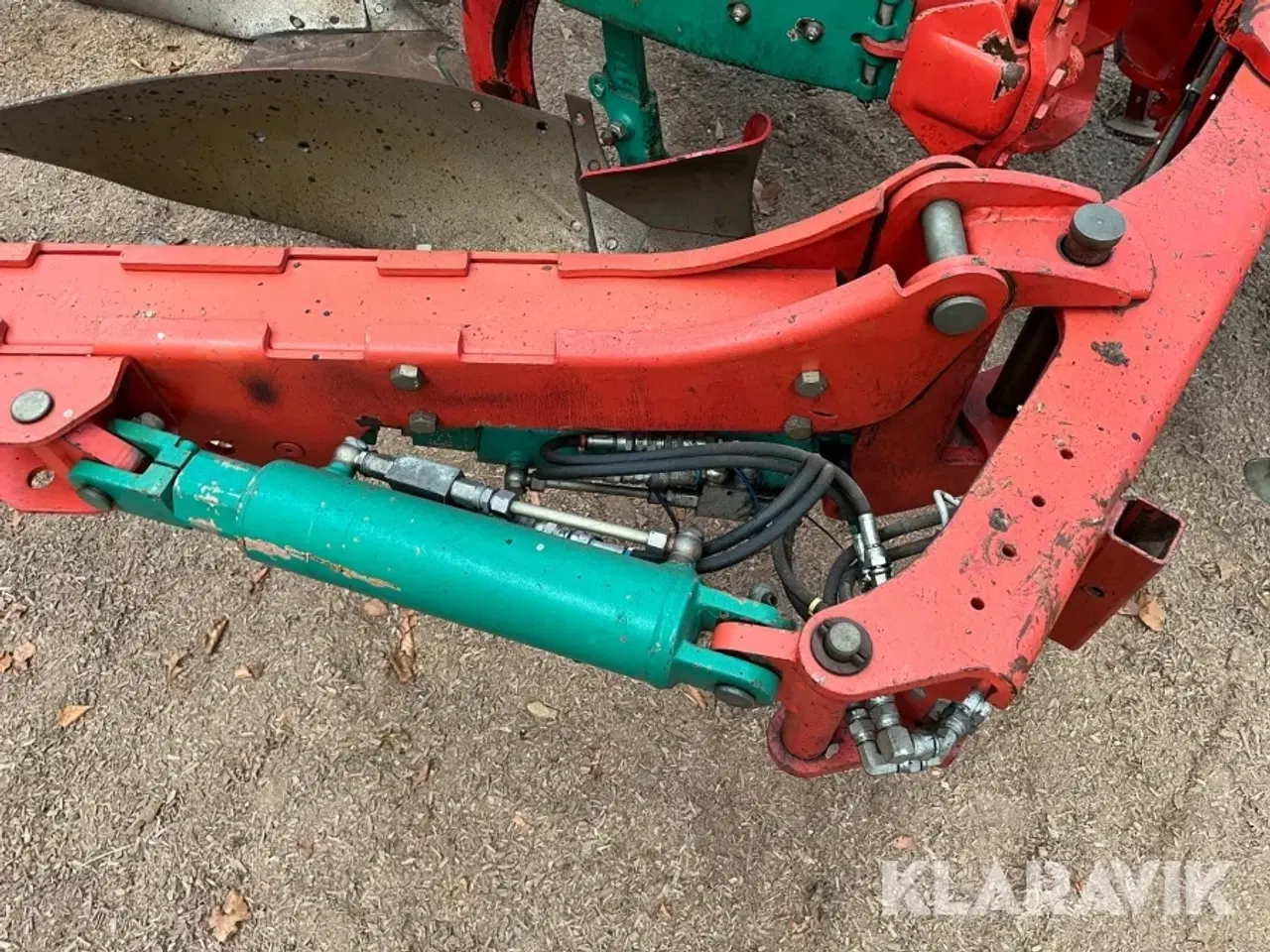 Billede 12 - Vendeplov Kverneland EG 100 5 furet med jordpakker