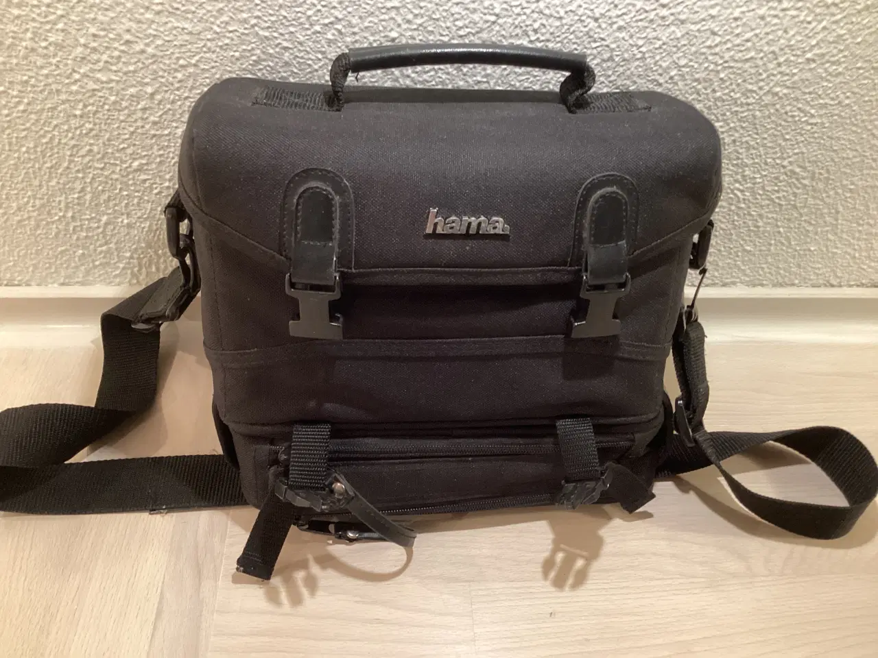 Billede 1 - Hama fototaske inkl. lille taske