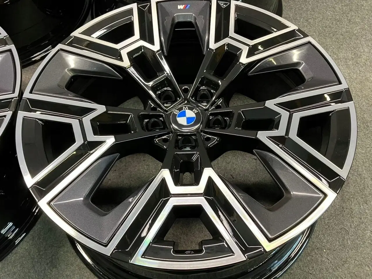 Billede 5 - ALUFÆLGE BMW 5 G60 G61 G68 939M 20"