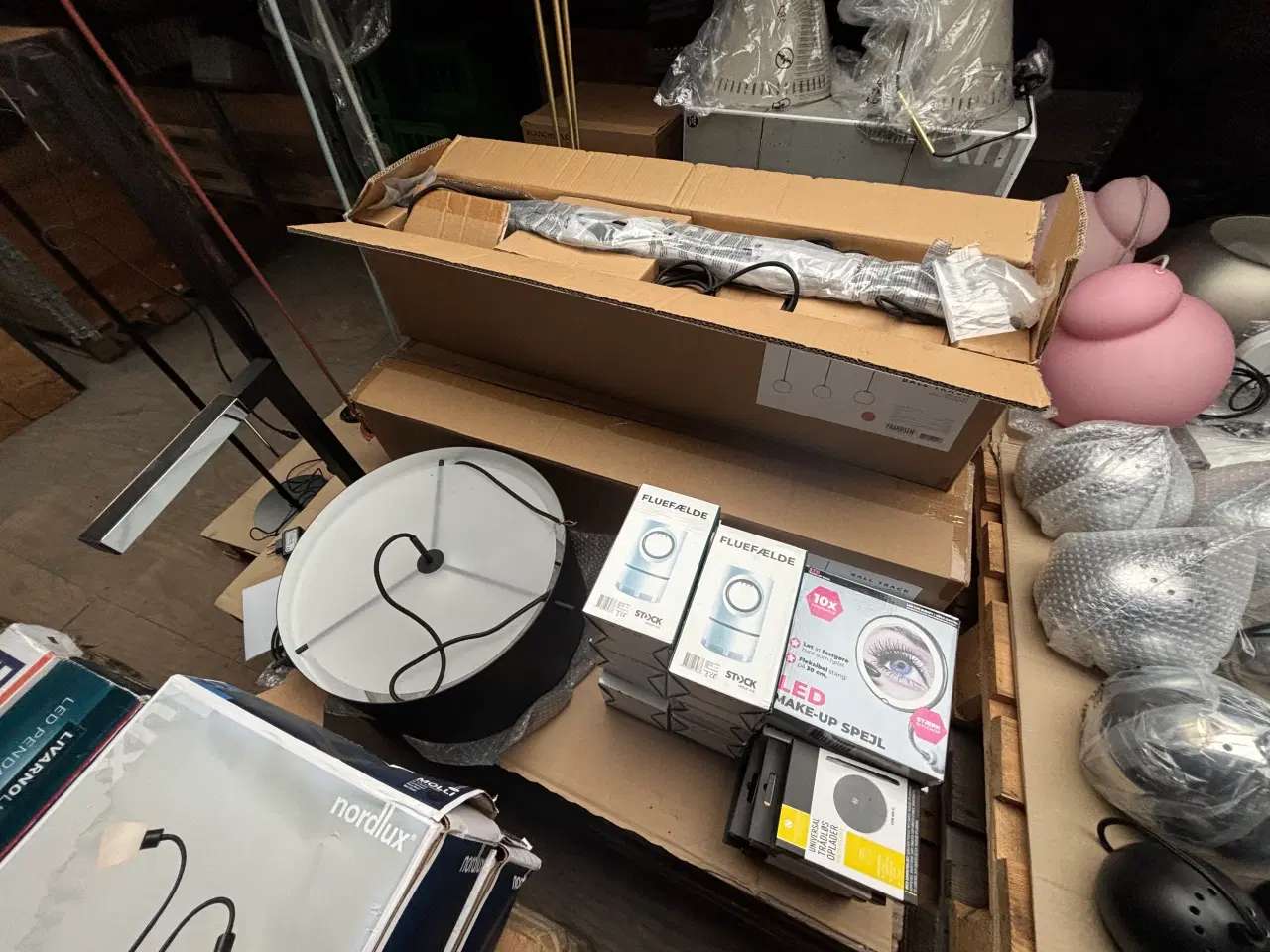 Billede 15 - Stort parti lamper - Evt bytte