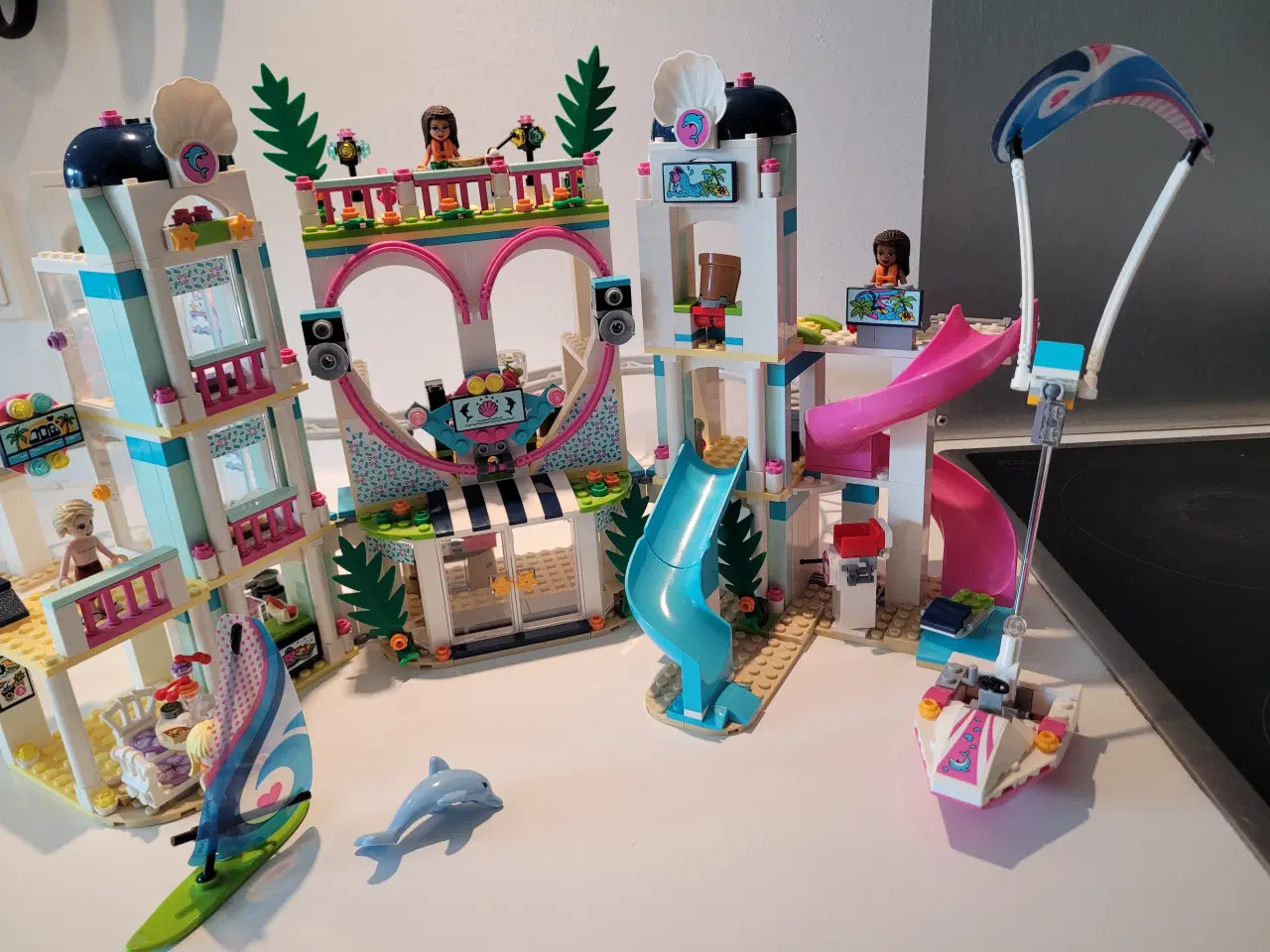 Billede 10 - Lego Friends, 41347 - Heartlake feriecenter 