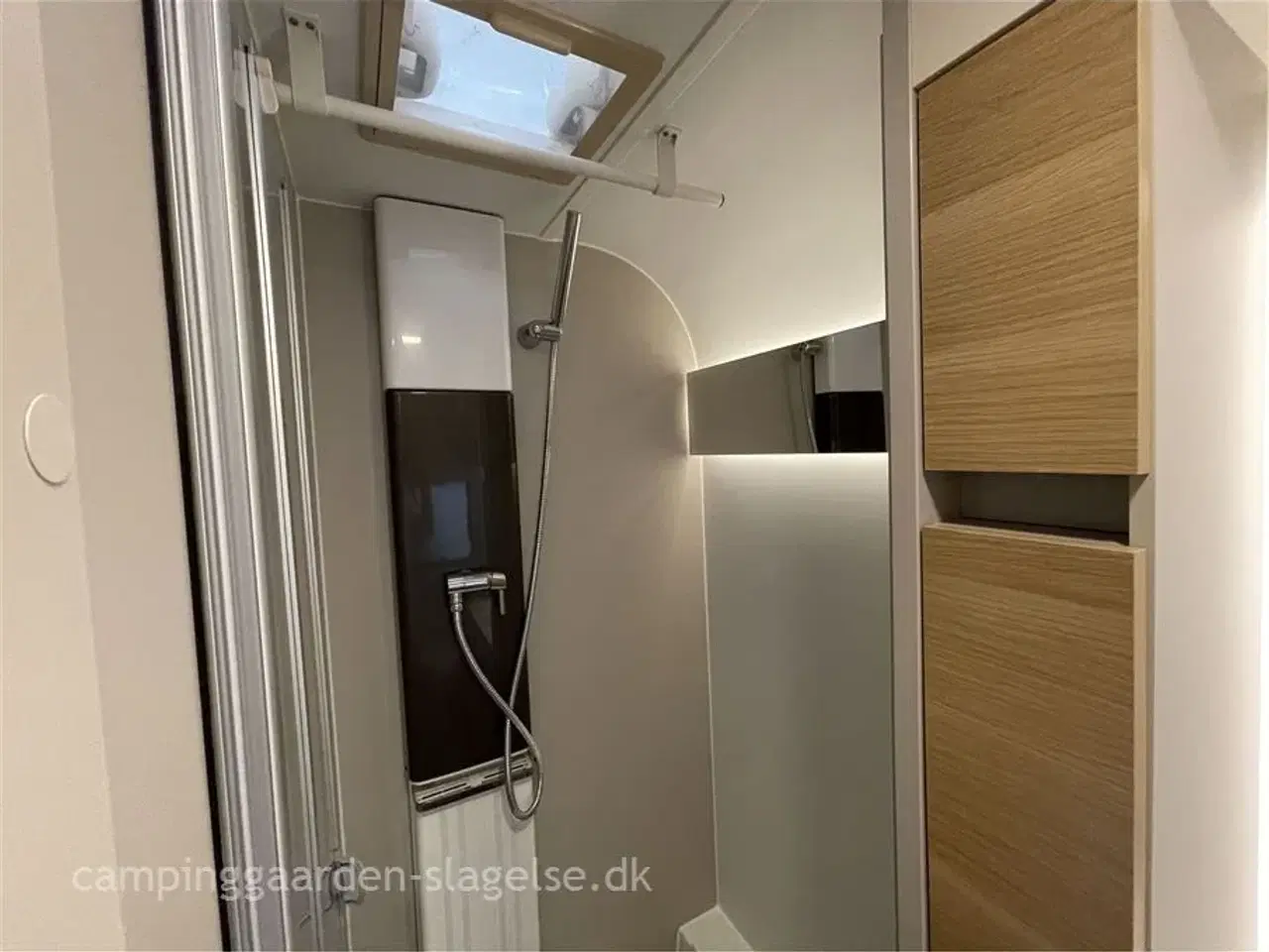 Billede 9 - 2024 - Adria Adora 613 UT Selected Edition   &amp;quot;Adria Adora 613 UT – Luksus på hjul, året rundt!&amp;quot;