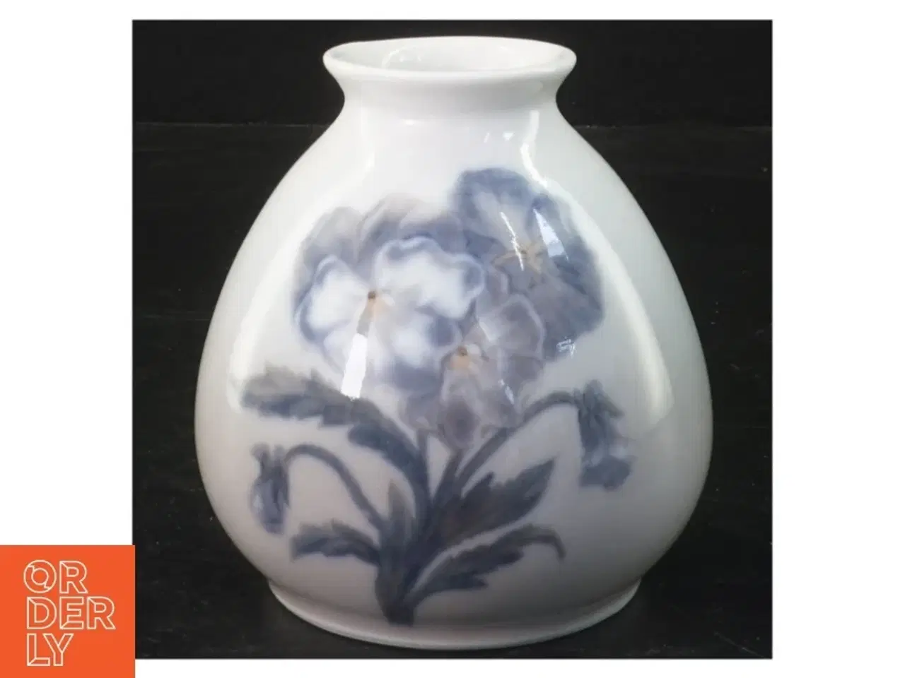 Billede 1 - Dahl Jensen vase med blomstermotiv (str. 11,5 cm)