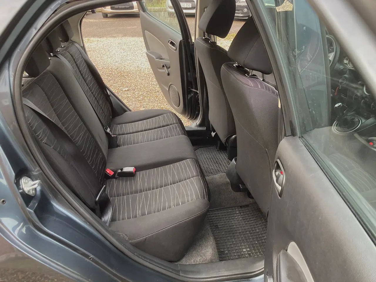 Billede 12 - Mazda 2 Nysyn Meget pæn og velholdt