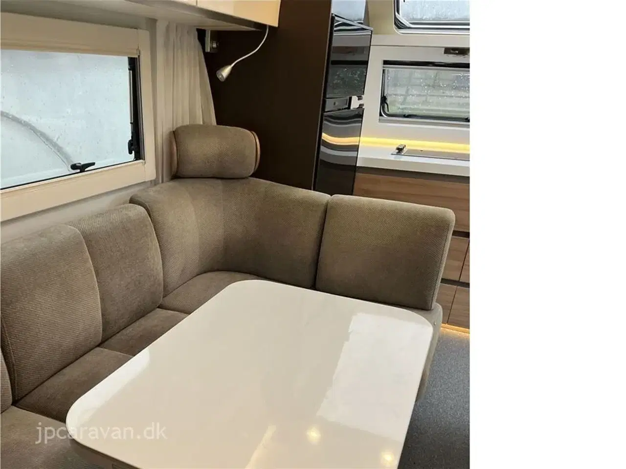 Billede 2 - 2021 - Adria Alpina 903 HT   Super flot vogn til den store familie