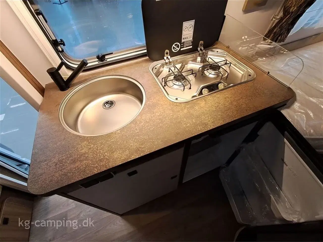 Billede 9 - 2023 - Eriba Touring 542 Legend   TILBUD nu nedsat med kr. 28.200,- Populær rejsevogn - Spækket med ekstraudstyr