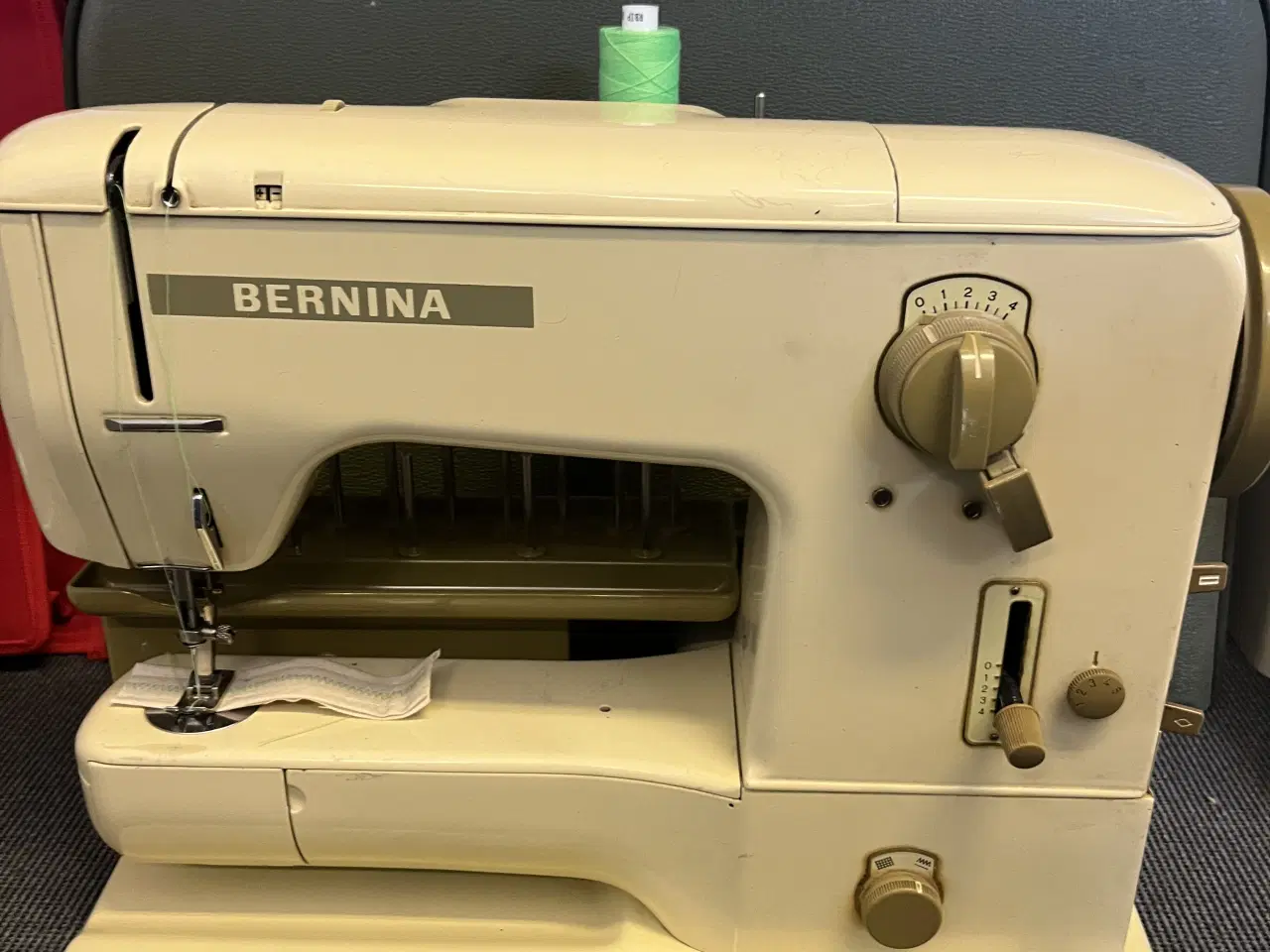 Billede 1 - Bernina symaskine