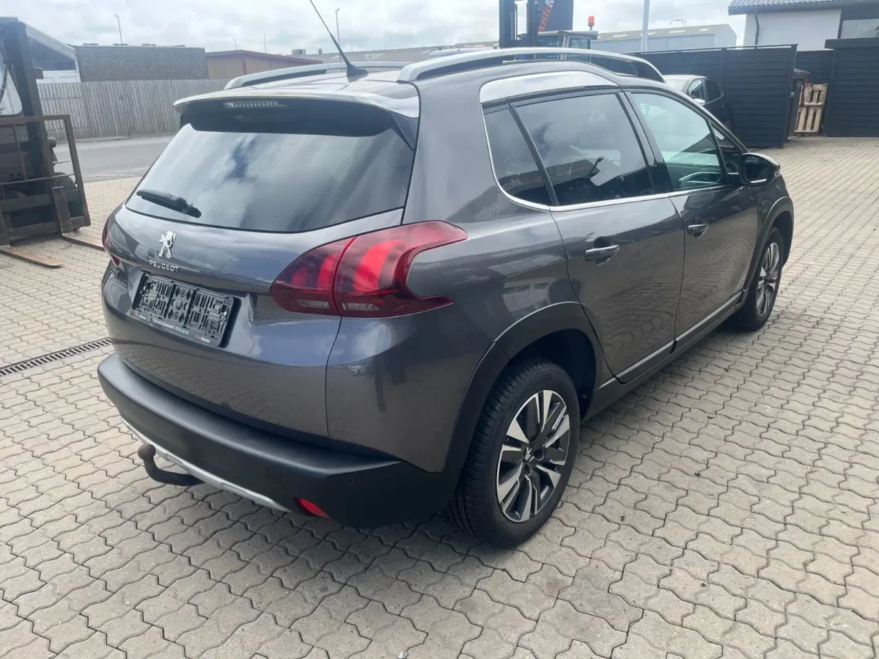 Billede 6 - Peugeot 2008 1,6 BlueHDi 100 Allure Sky