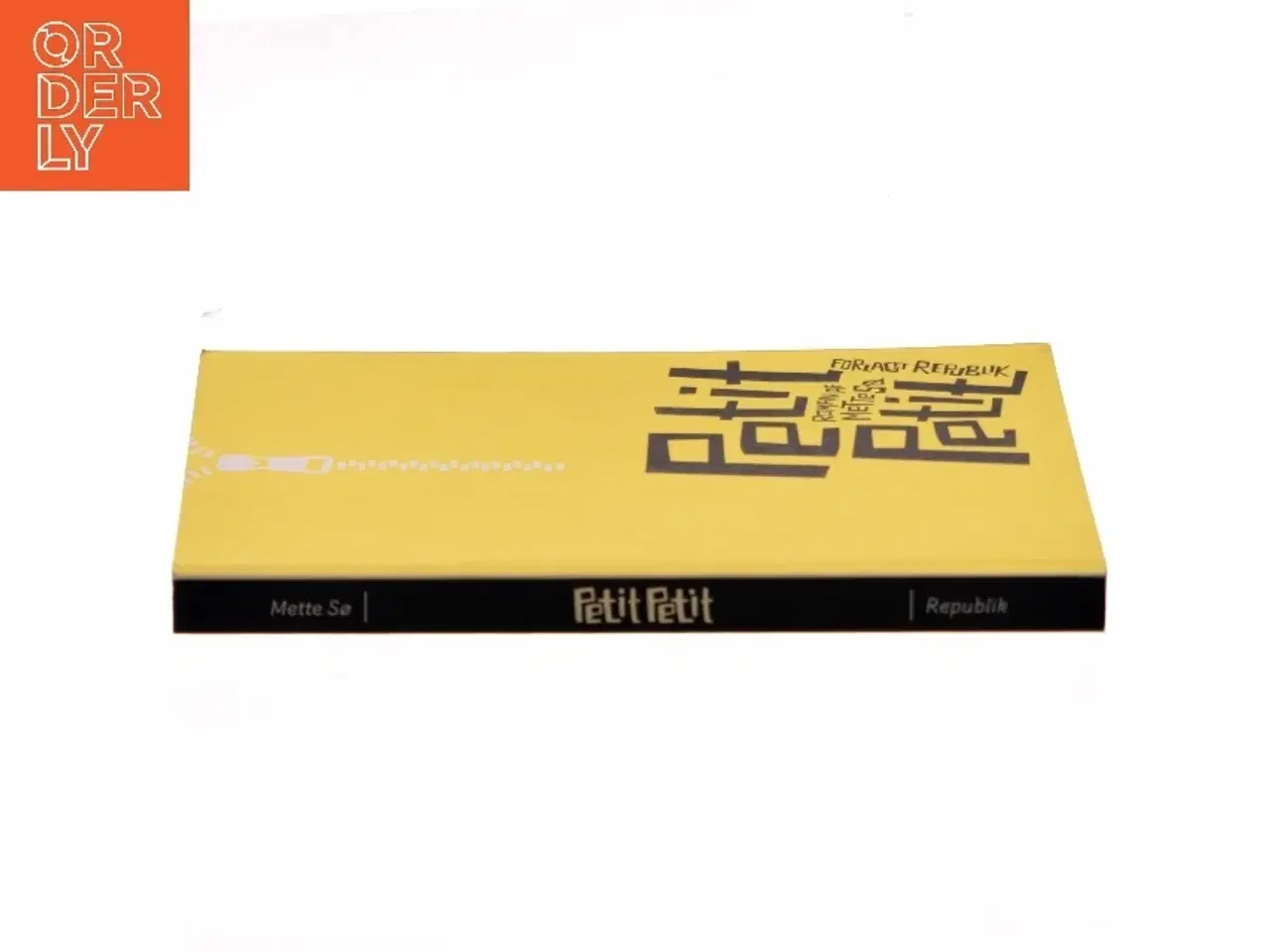 Billede 2 - Petit Petit : roman af Mette Sø (Bog)