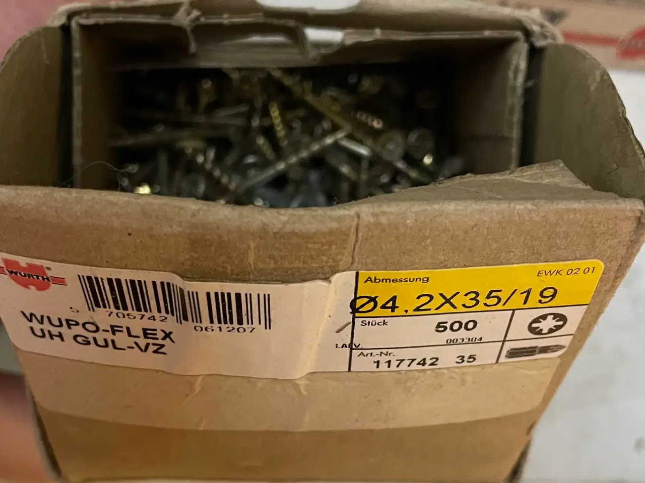 Billede 9 - Skruer og lidt søm