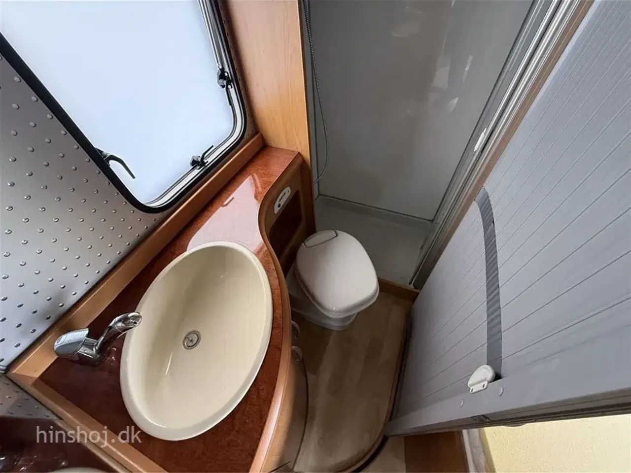 Billede 8 - 2005 - Hobby Siesta 600 FC   Autocamper med lav fransk dobbeltseng fra Hinshøj Caravan